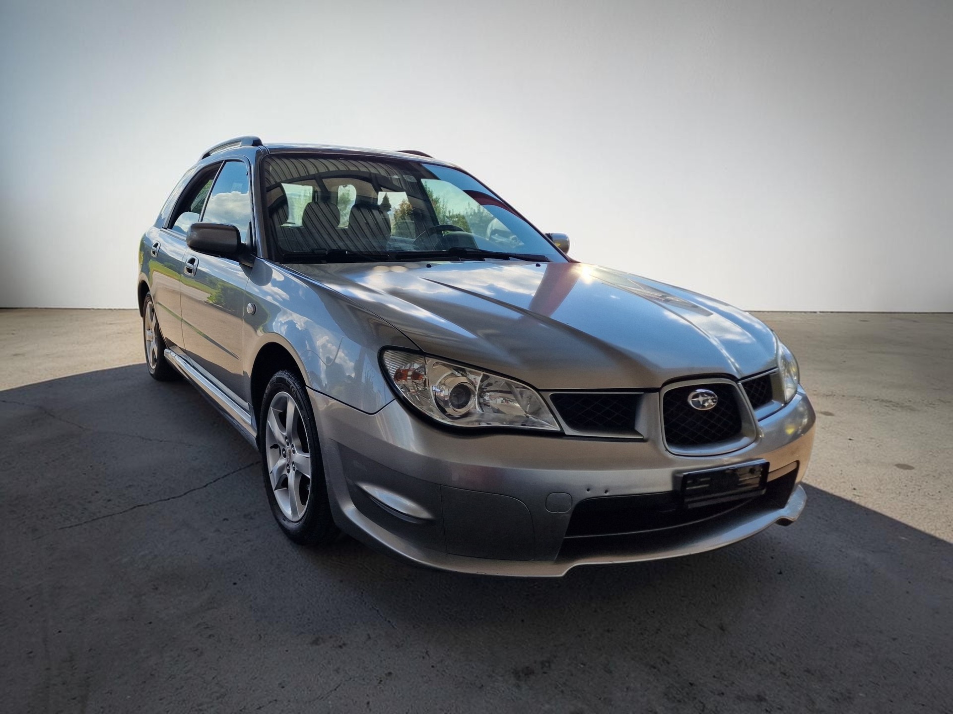 SUBARU Impreza 1.5R Swiss De Luxe Automatic MFK Neu 12Mt Gara 8xAlu-showroom-element-1