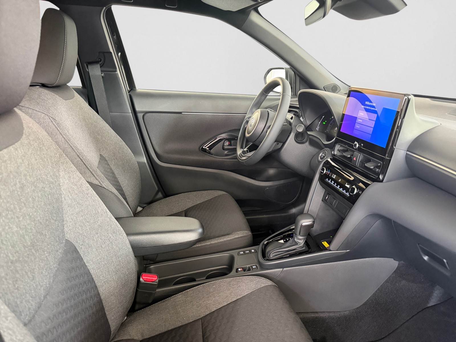 TOYOTA Yaris Cross 1.5 HEV Style-image-16