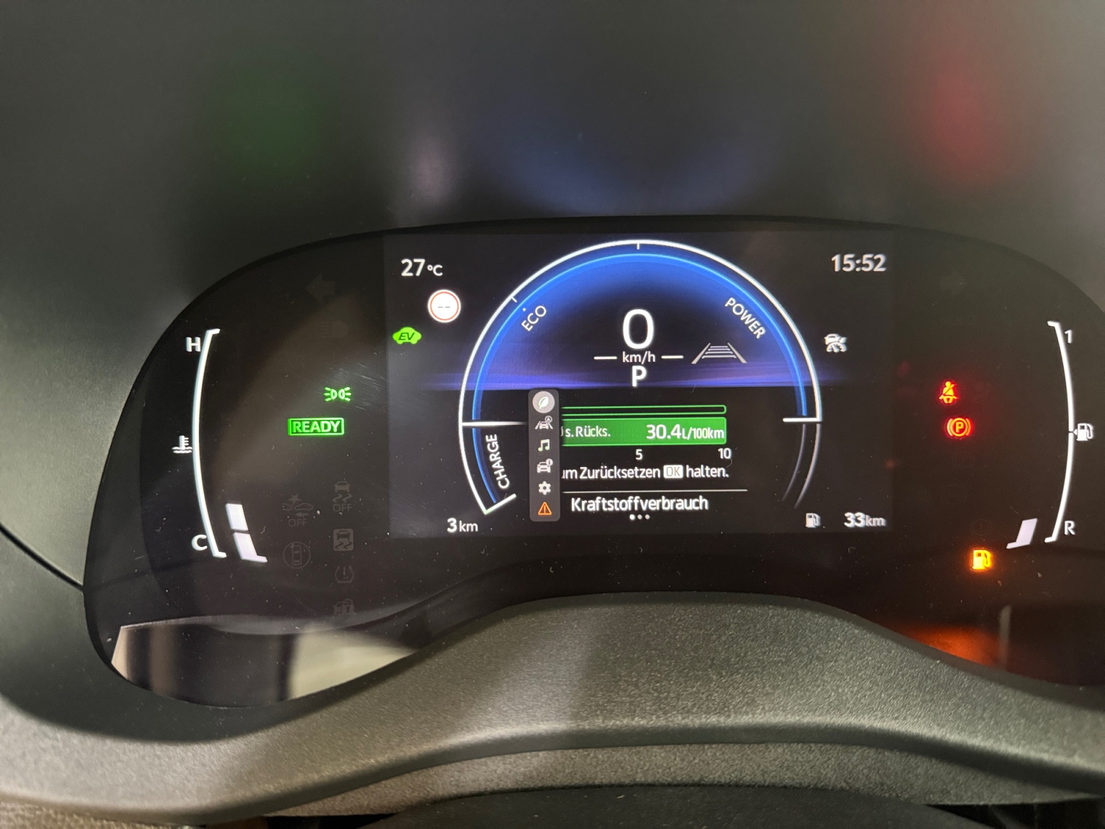 TOYOTA Yaris Cross 1.5 HEV Style-image-13