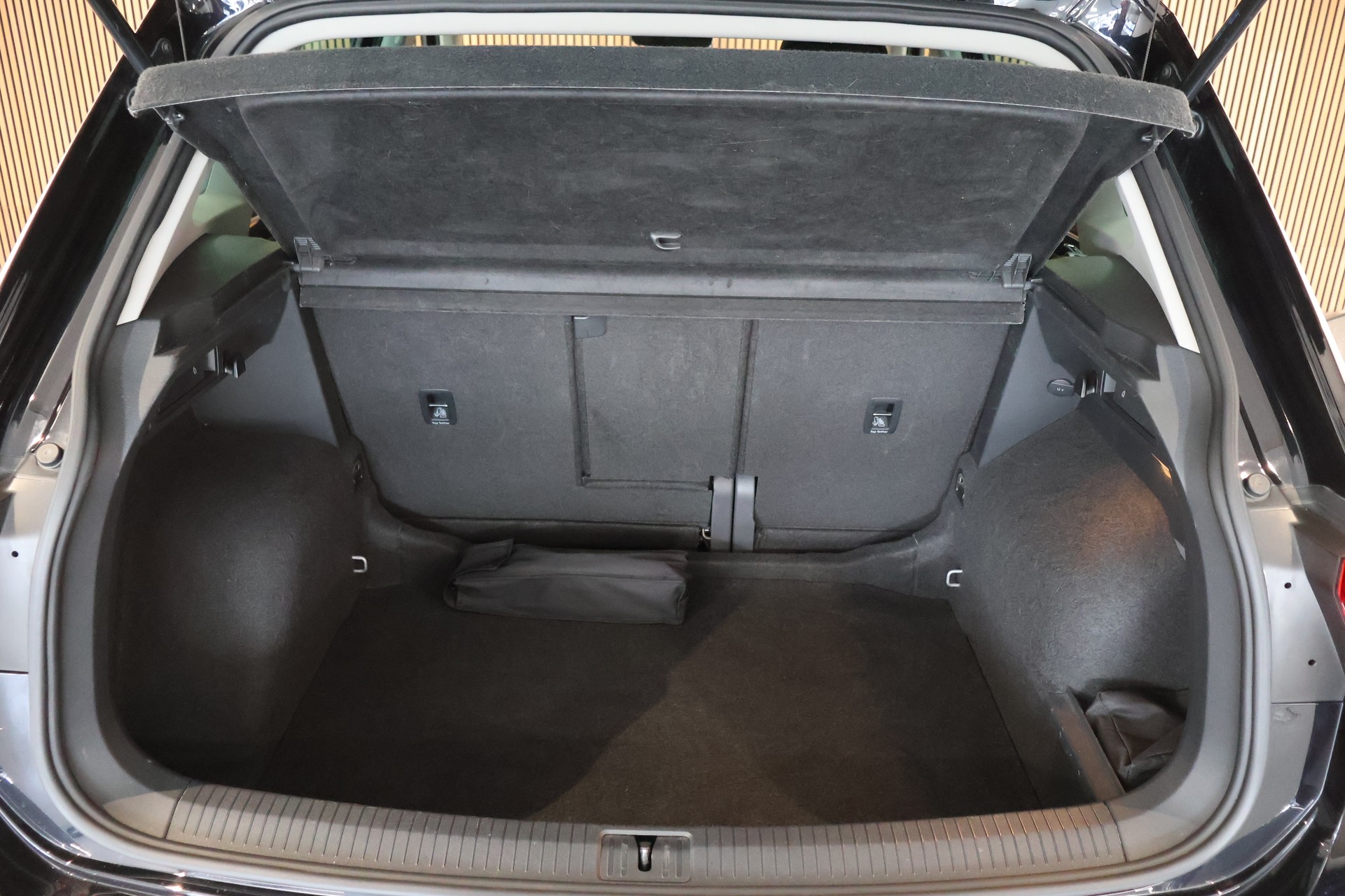 VW Tiguan 1.4TSI Comfortline 4Motion-image-11