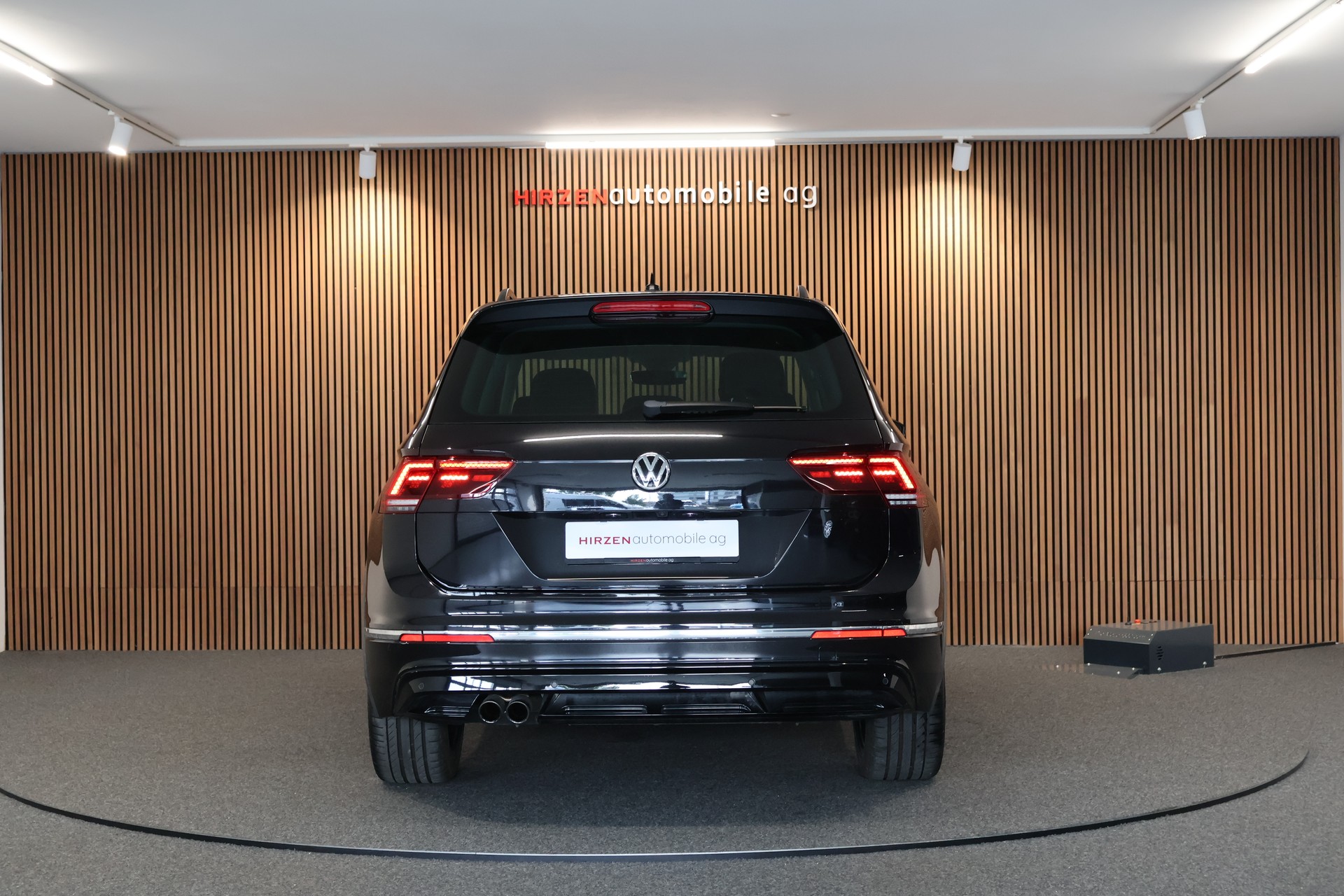 VW Tiguan 1.4TSI Comfortline 4Motion-showroom-element-3