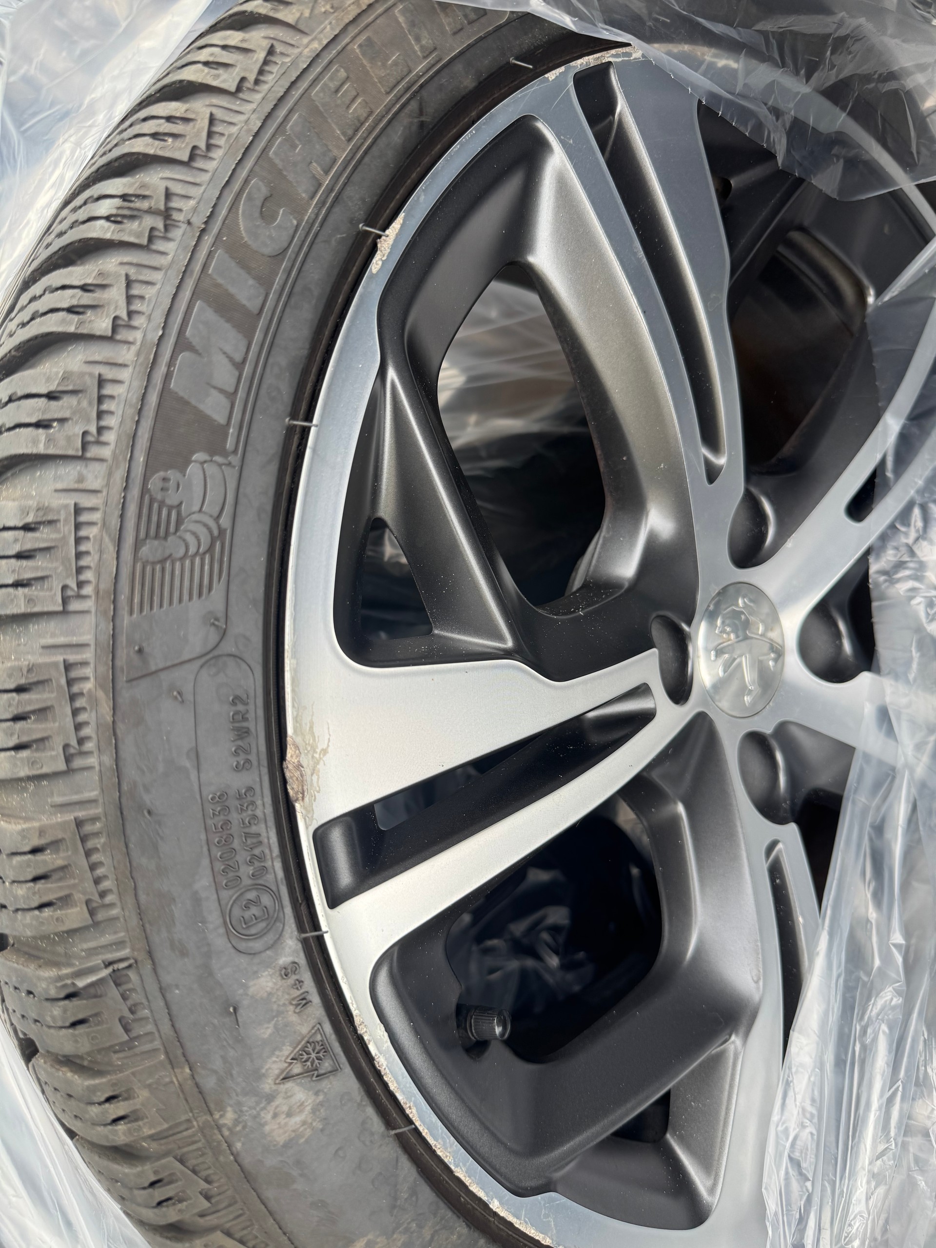 PEUGEOT 208 1.6 Turbo GTi Sport-image-12