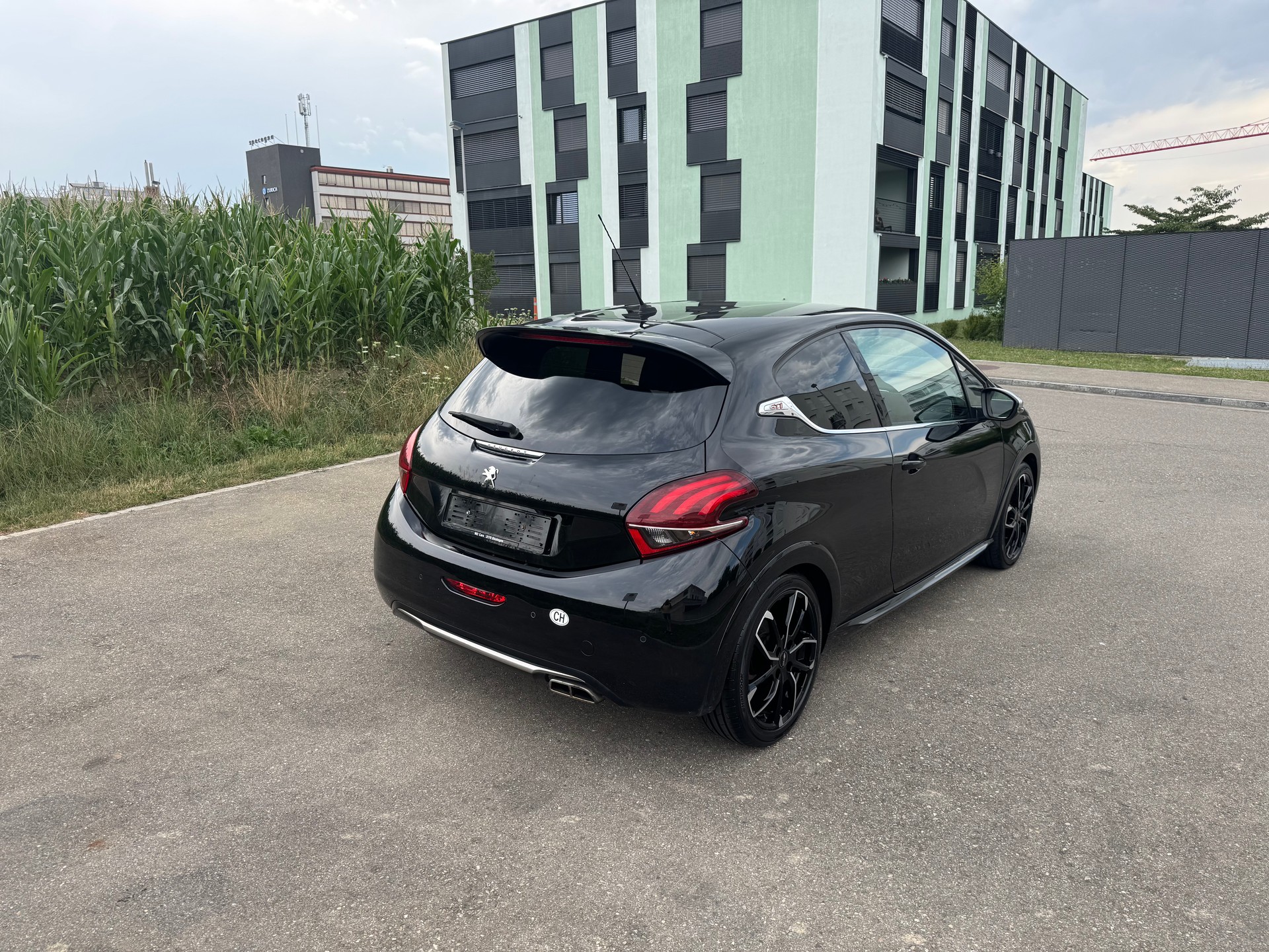 PEUGEOT 208 1.6 Turbo GTi Sport-image-5