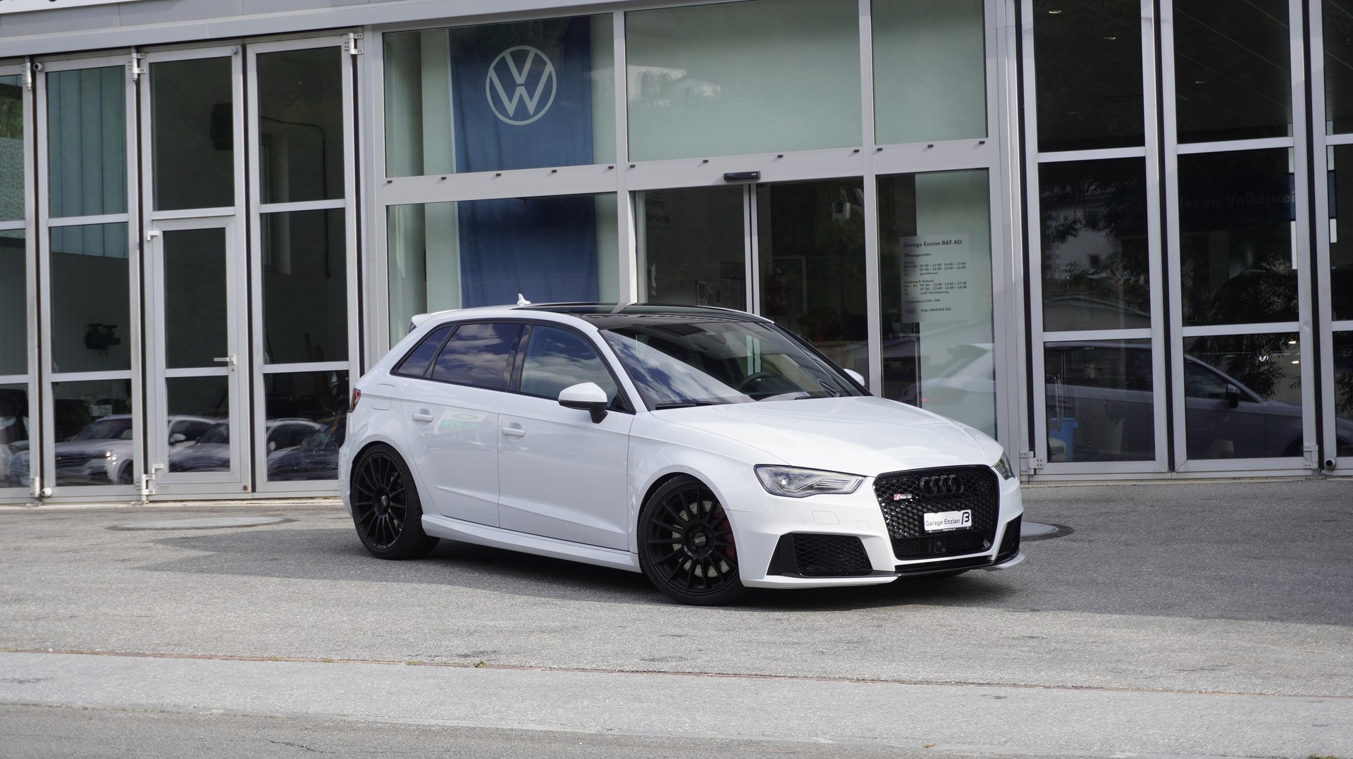 AUDI RS3 2.5 TSI quattro S-tronic