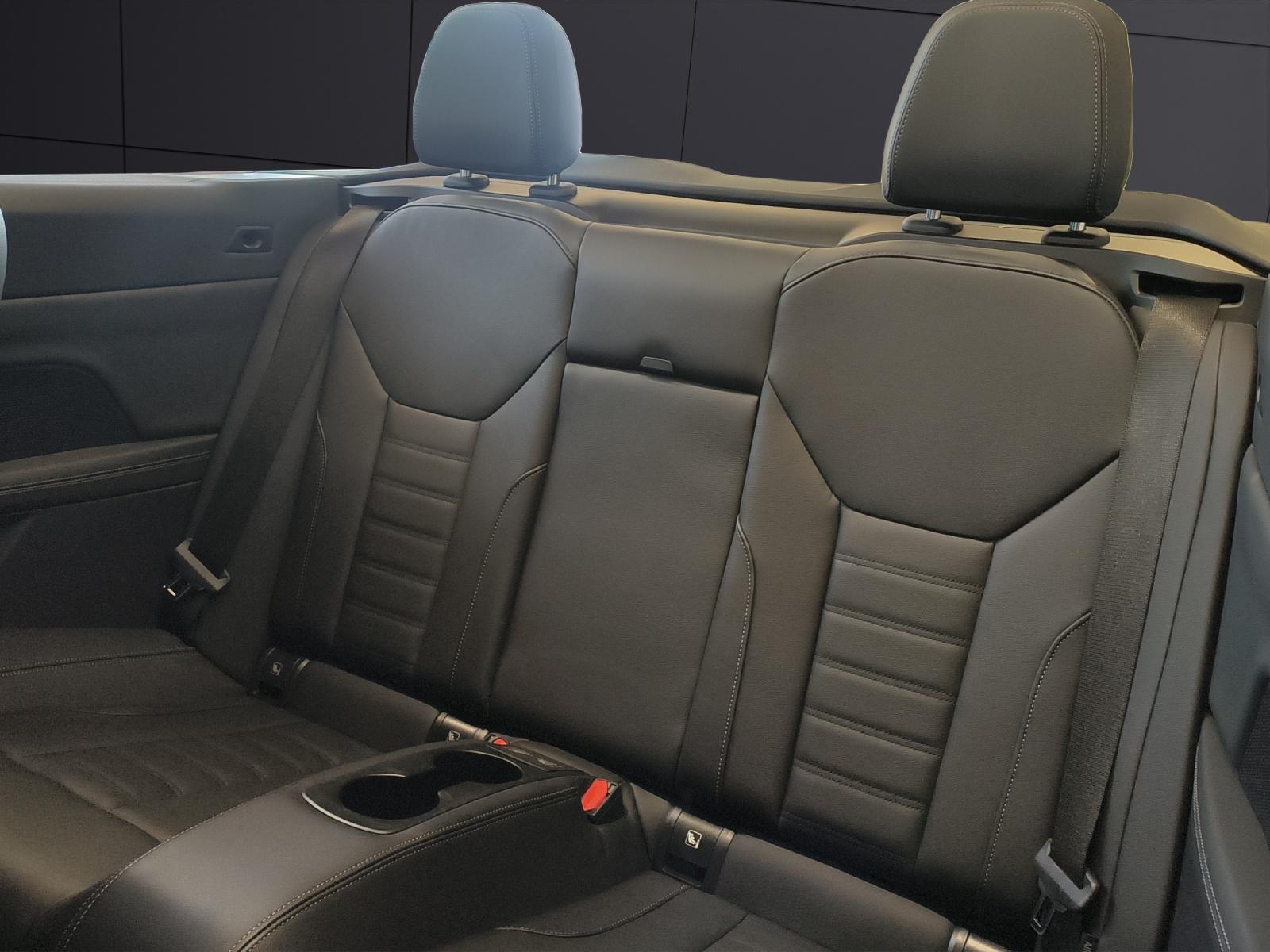 BMW 430i xDrive SAG Cabrio-image-12