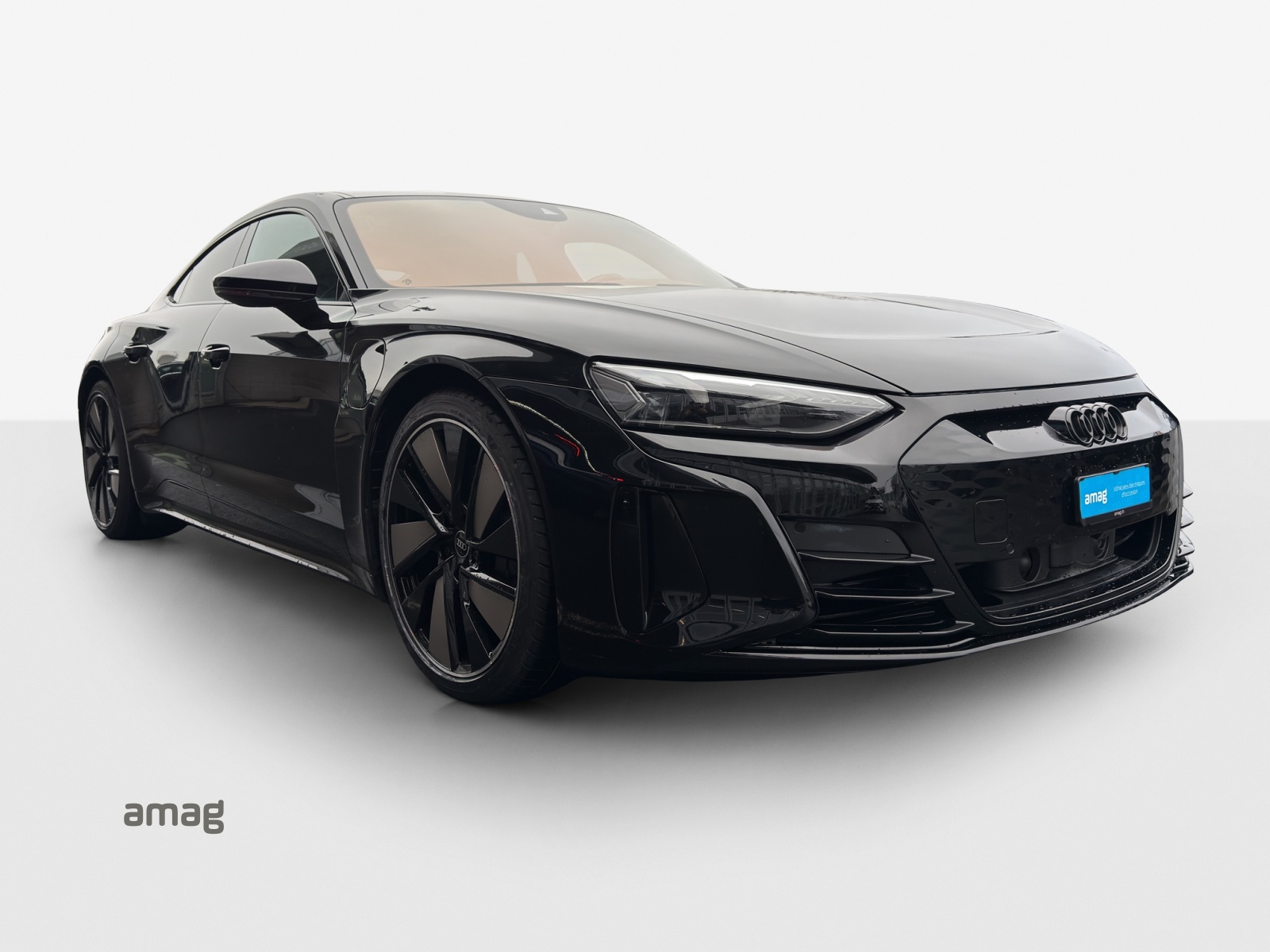 AUDI e-tron GT quattro-image-6