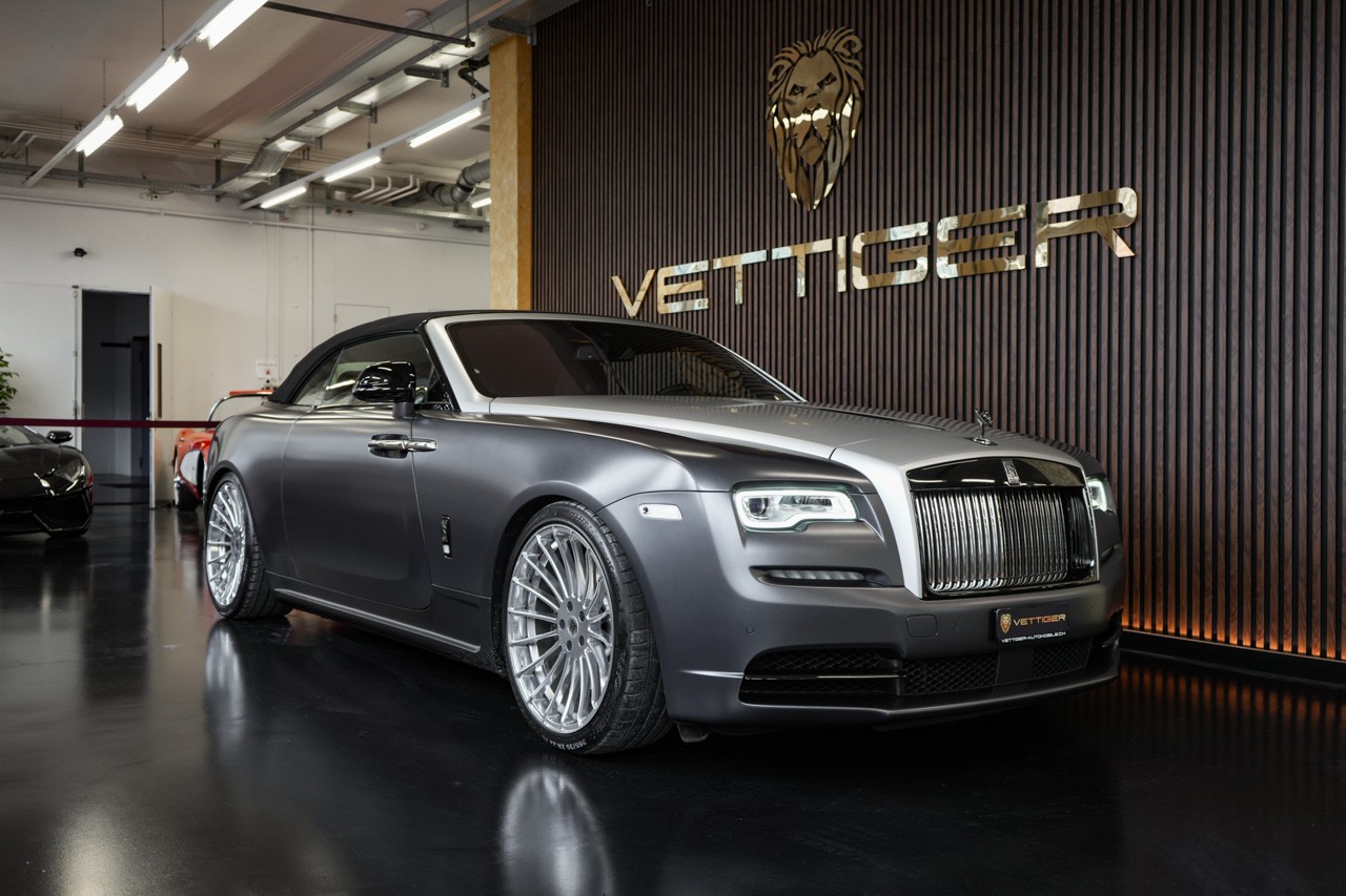 ROLLS-ROYCE Dawn 6.6 V12 Black Badge-showroom-element-1
