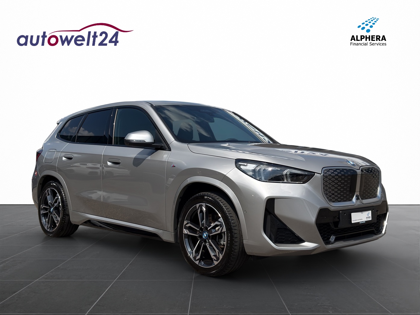 BMW iX1 xDrive 30 M Sport-showroom-element-2