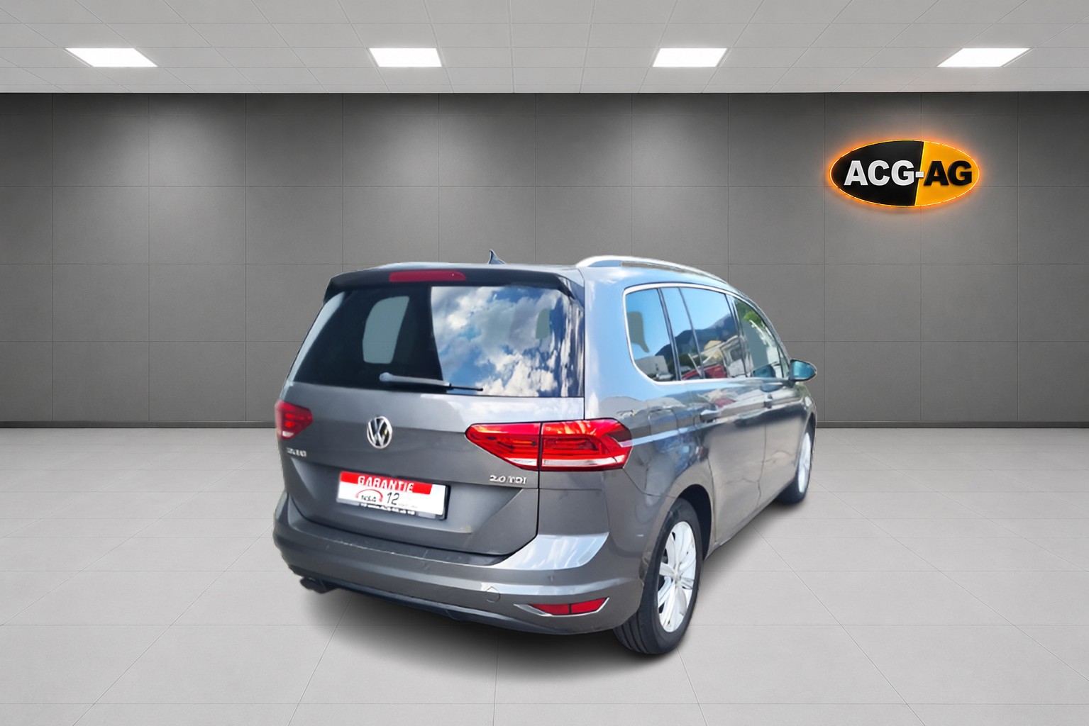 VW Touran 2.0 TDI BlueMotion Technology Highline DSG ** 7-Plätzer ** Gr-Navi ** RF-Kamera ** Panorama-Glasdach ** ACC ** Ab MFK **-image-5