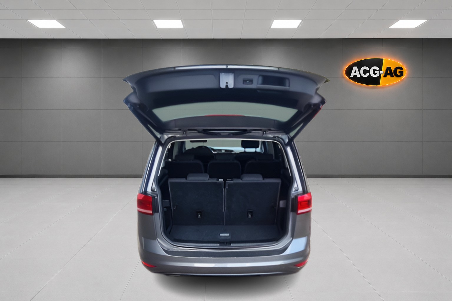 VW Touran 2.0 TDI BlueMotion Technology Highline DSG ** 7-Plätzer ** Gr-Navi ** RF-Kamera ** Panorama-Glasdach ** ACC ** Ab MFK **-image-7