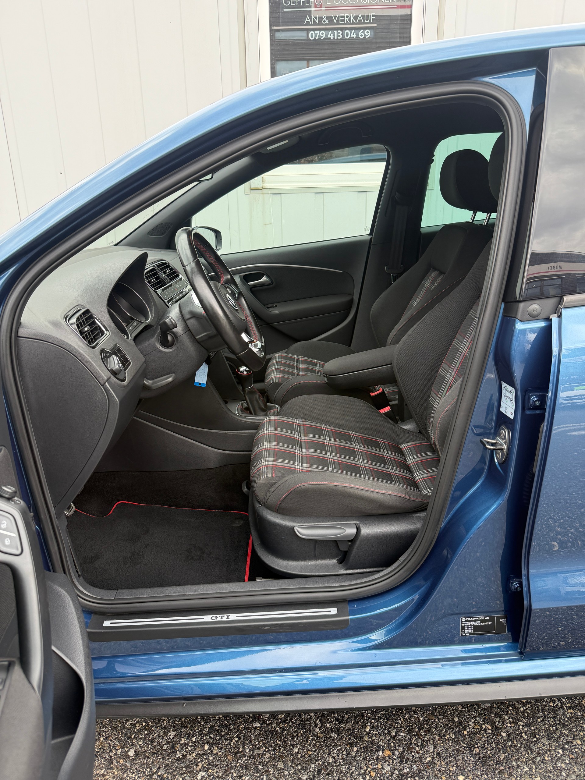 VW Polo 1.8 TSI GTI *BLUE EDITION* MFK* 8-FACH*CH-FZ*LED*-image-12