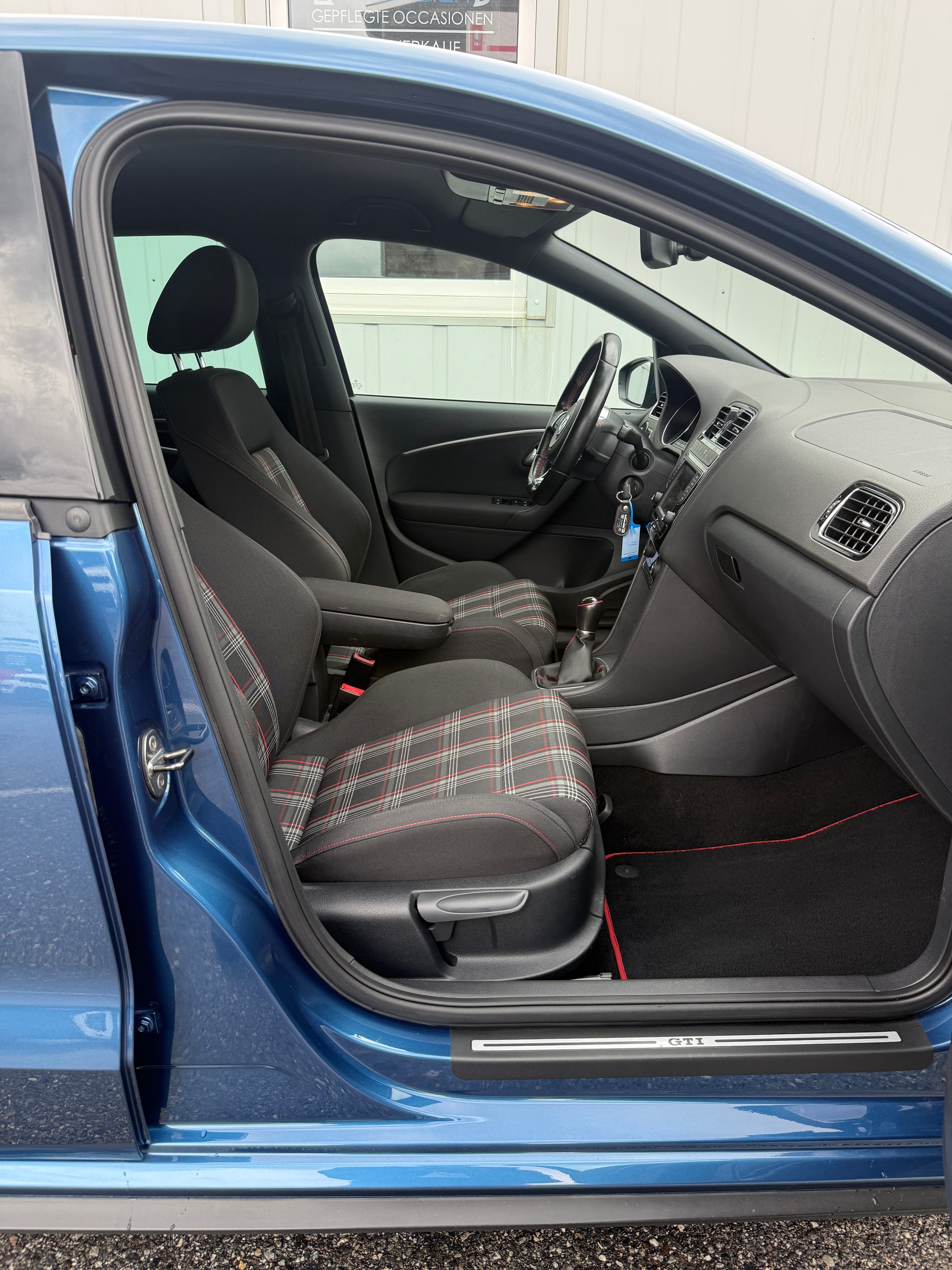 VW Polo 1.8 TSI GTI *BLUE EDITION* MFK* 8-FACH*CH-FZ*LED*-image-15