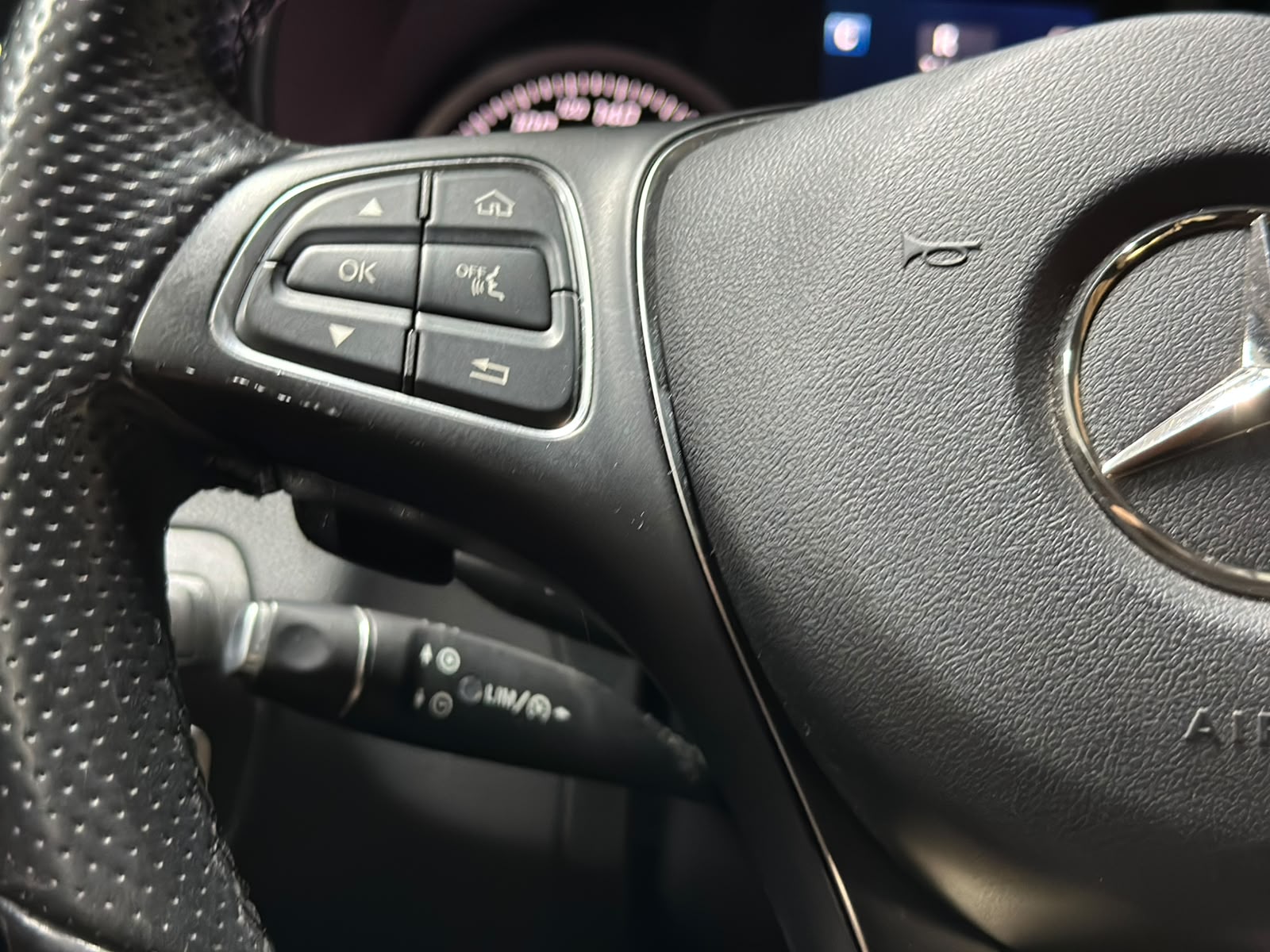MERCEDES-BENZ GLC 250 4Matic 9G-Tronic-image-11
