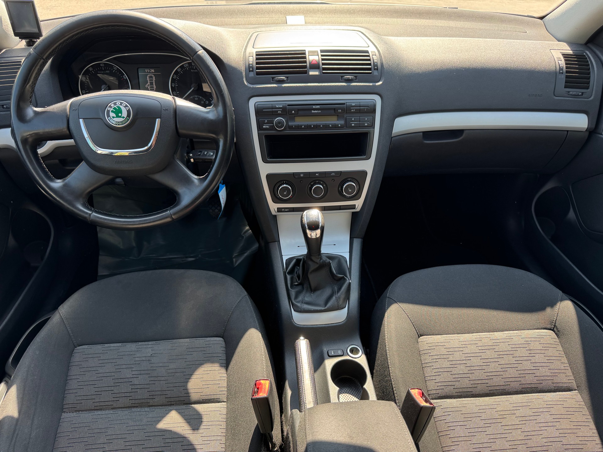 SKODA Octavia Combi 1.8 TSI Swiss Adventure 4x4-image-11