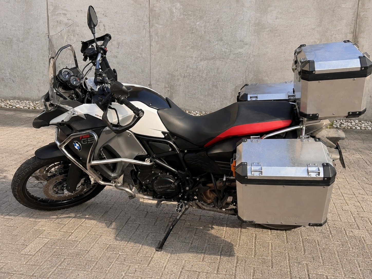 BMW F 800 GS Adventure ABS-image-1