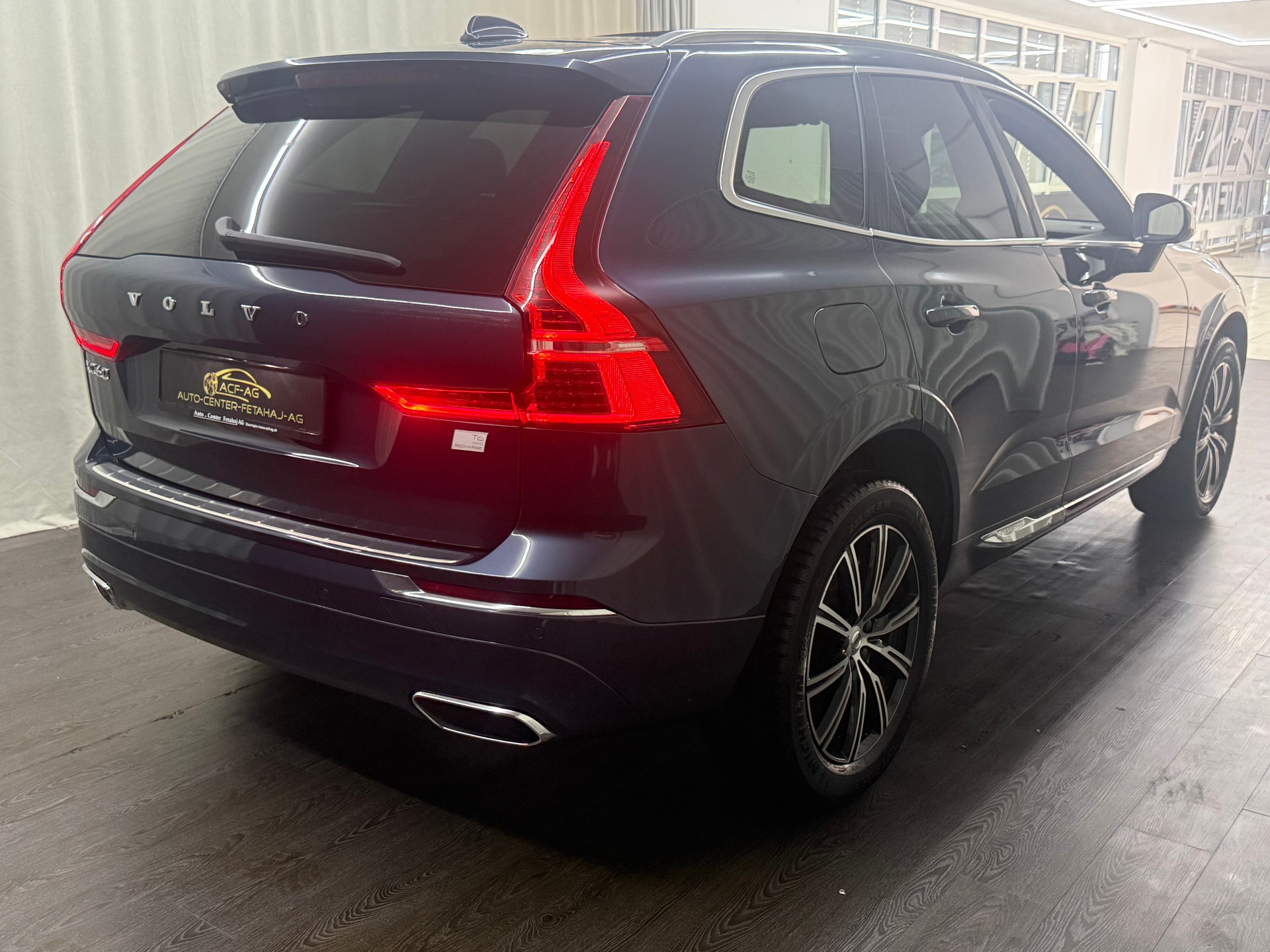 VOLVO XC60 T6 eAWD Inscription Expression Geartronic-showroom-element-3