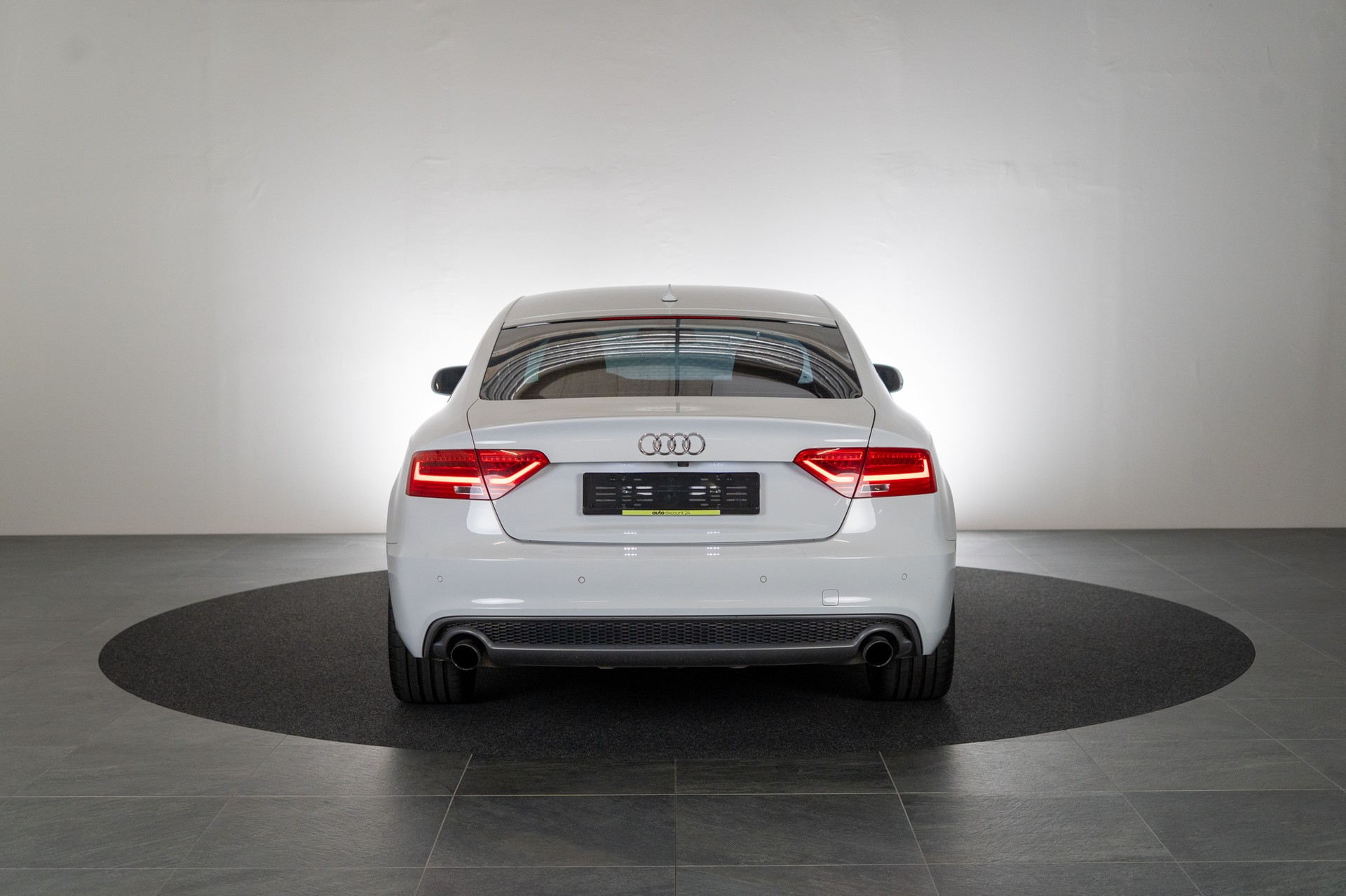 AUDI A5 Sportback 2.0 TFSI 225 quattro S-Tronic / S-Line / Rückfahrkamera / Tempomat-image-4
