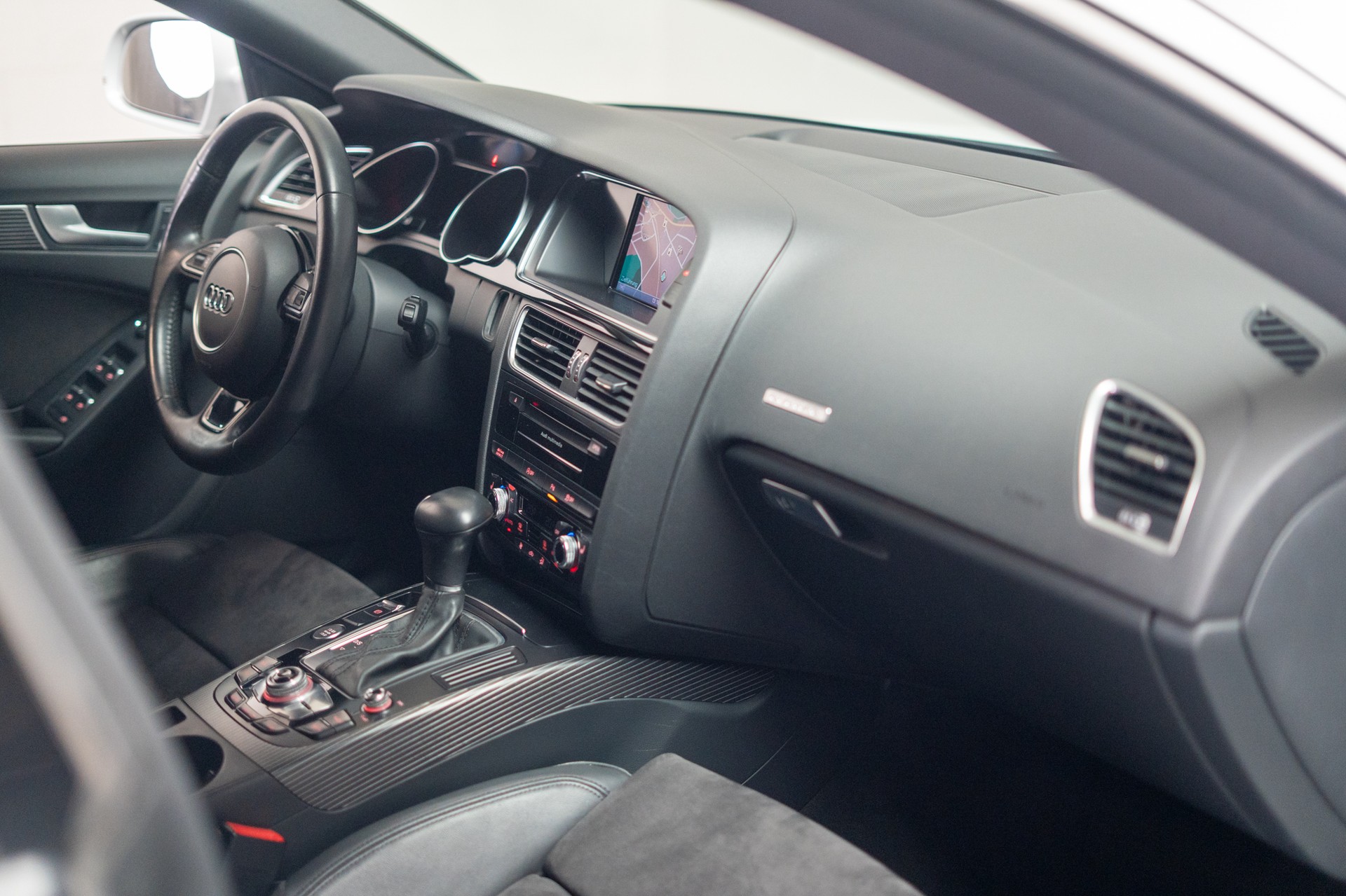 AUDI A5 Sportback 2.0 TFSI 225 quattro S-Tronic / S-Line / Rückfahrkamera / Tempomat-image-14