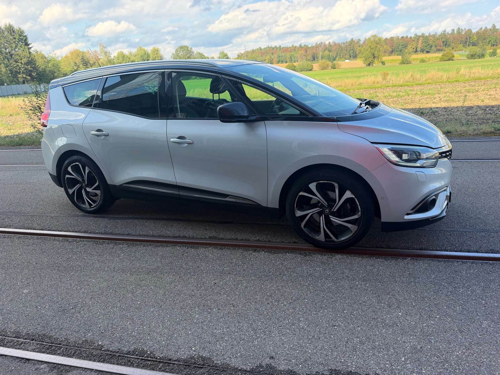 RENAULT Grand Scénic 1.3 16V Turbo Intens EDC-showroom-element-3