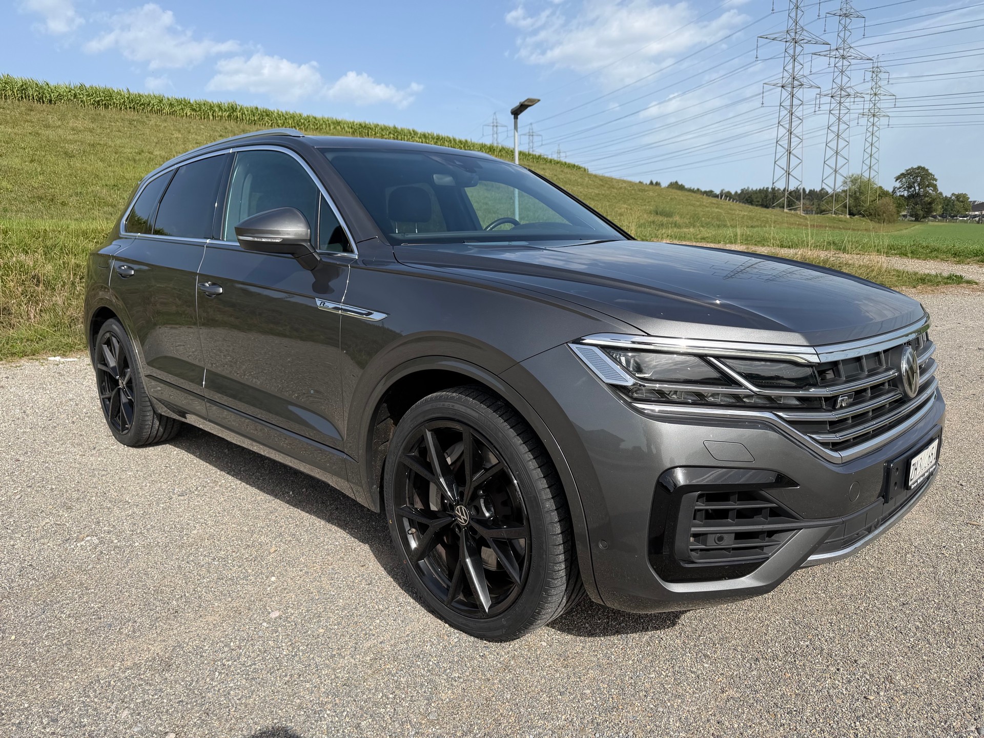 VW Touareg 4.0 V8 TDI R-Line Tiptronic-image-3