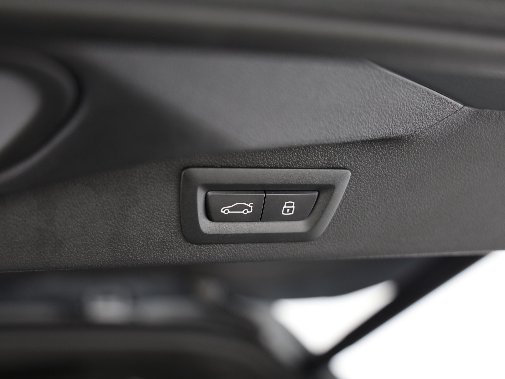 BMW X7 40i xDrive SAG-image-23