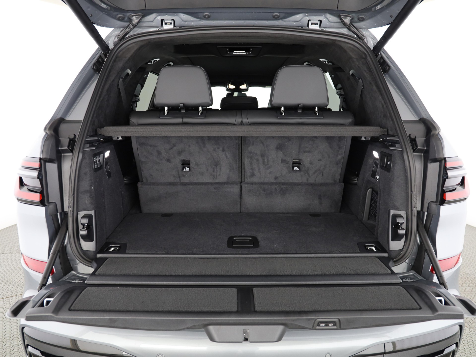 BMW X7 40i xDrive SAG-image-21