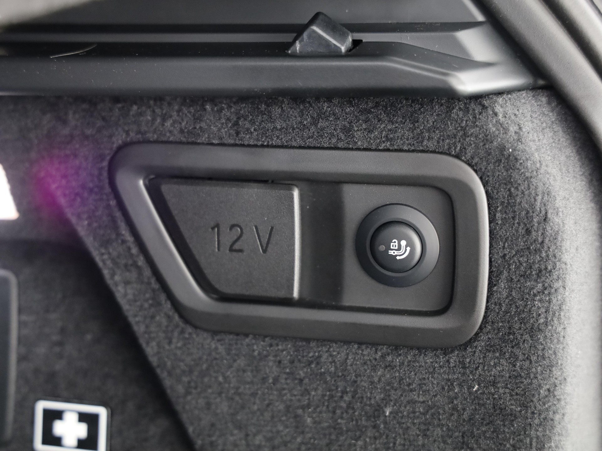BMW X7 40i xDrive SAG-image-22
