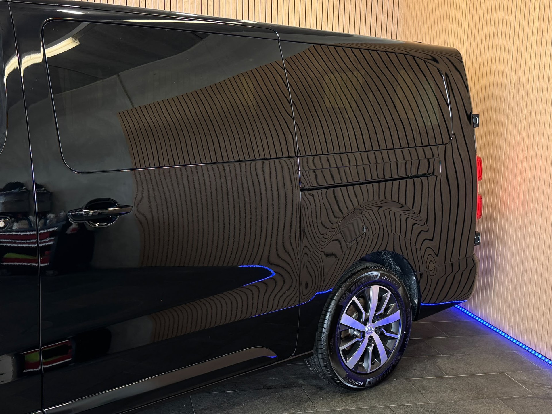 TOYOTA Proace Verso 2.0 D-4D AT Trend Long Business-showroom-element-2