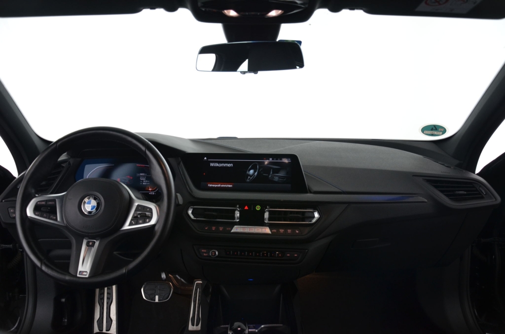 BMW 116d Steptronic M Sport-image-11