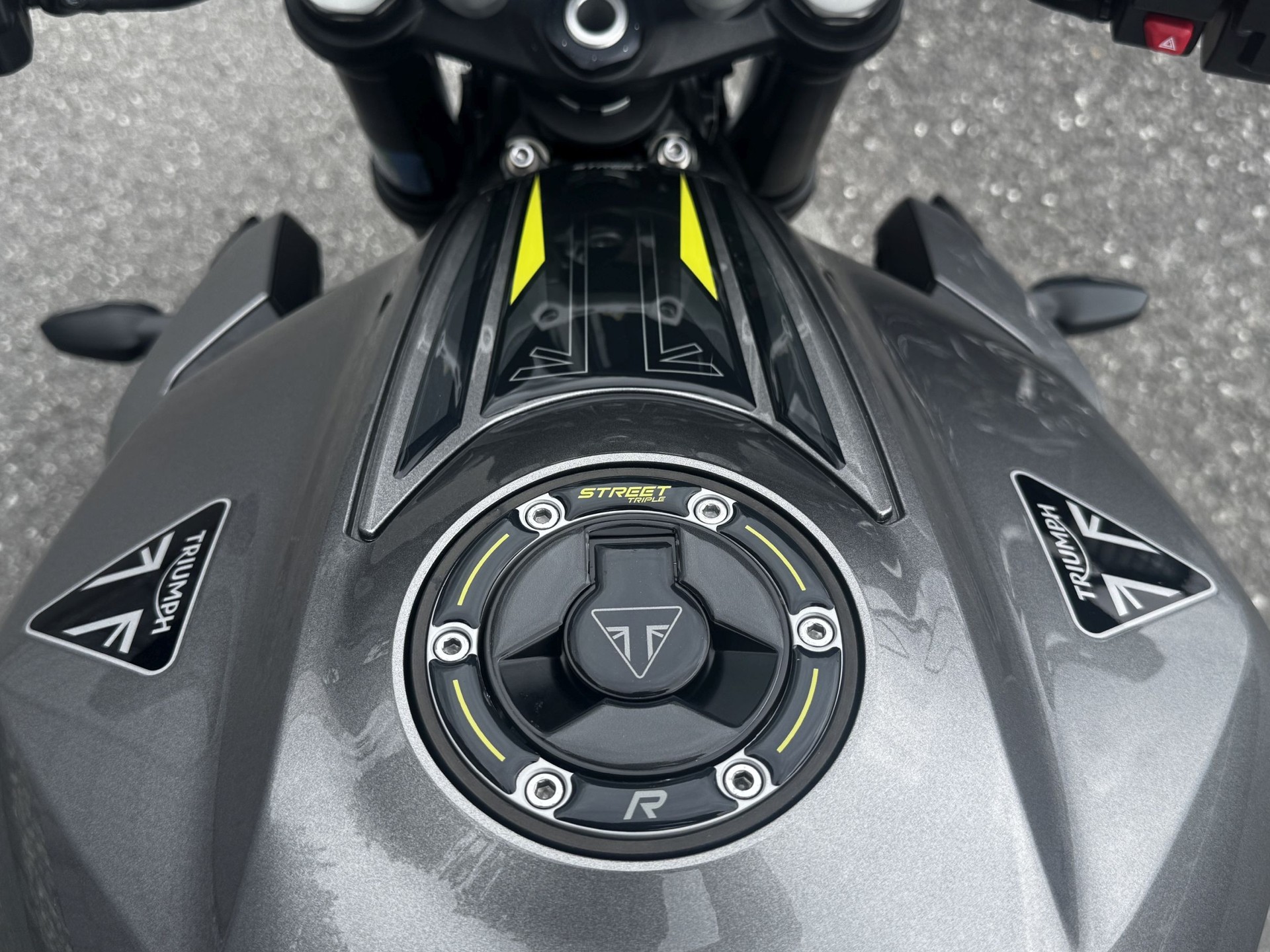 TRIUMPH Street Triple R 765-image-6