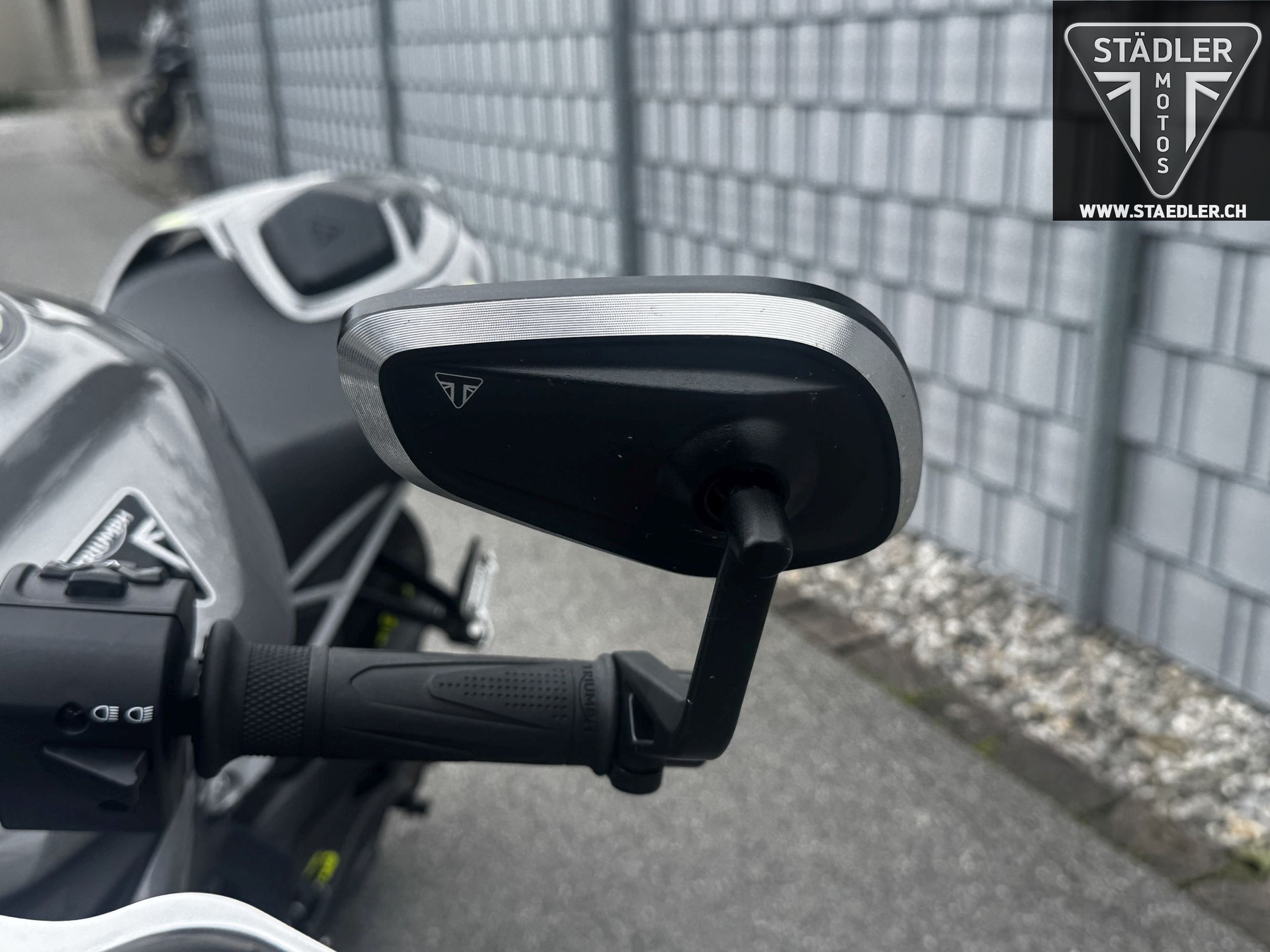 TRIUMPH Street Triple R 765-image-5