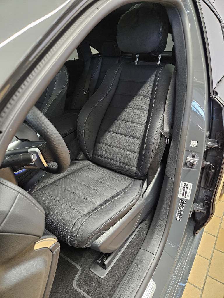 MERCEDES-BENZ GLE 450 d 4Matic Coupé AMG Line-image-5