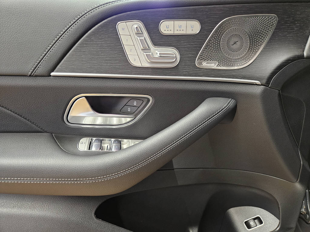 MERCEDES-BENZ GLE 450 d 4Matic Coupé AMG Line-image-9