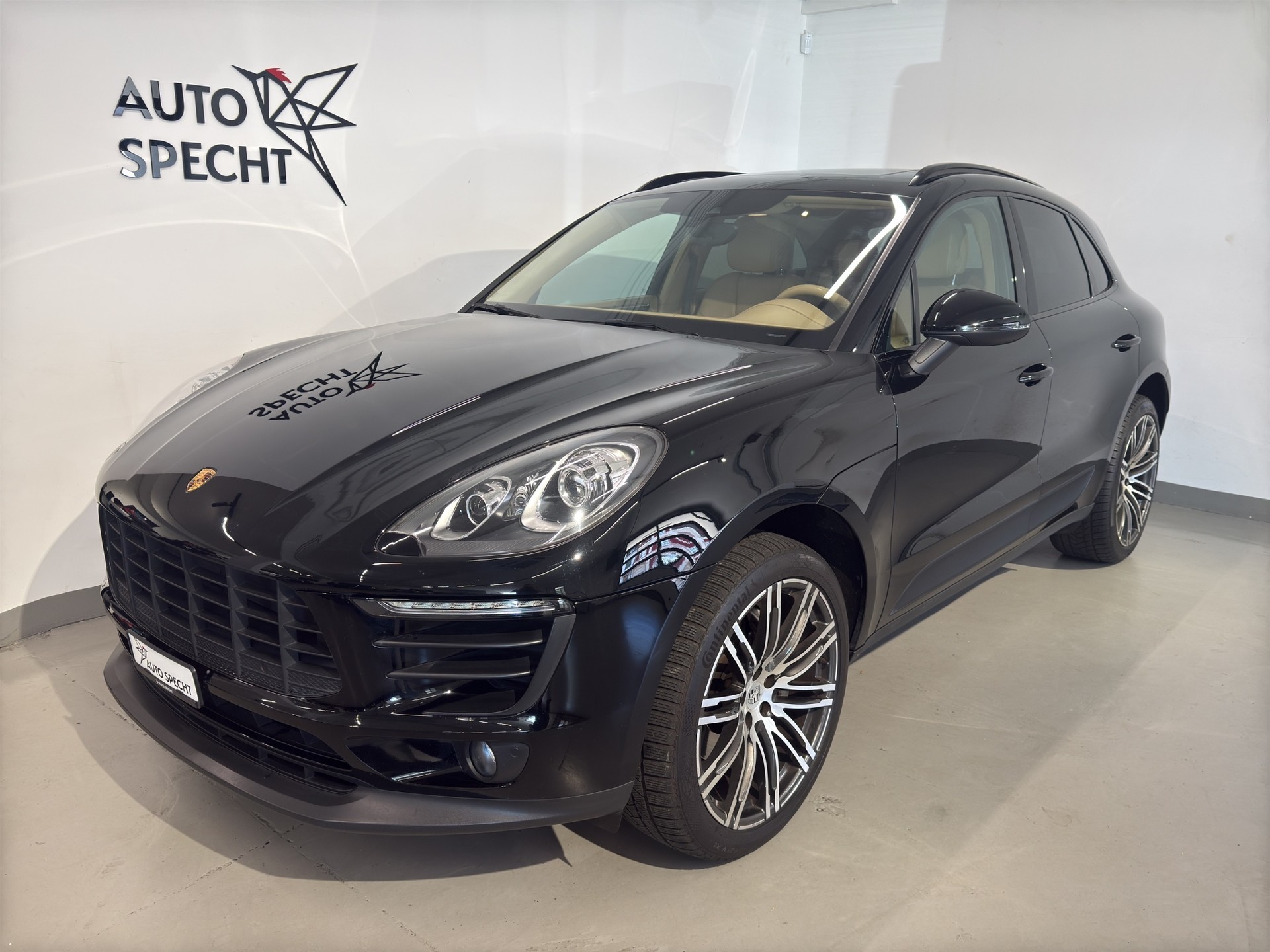 PORSCHE Macan S Diesel PDK-showroom-element-1