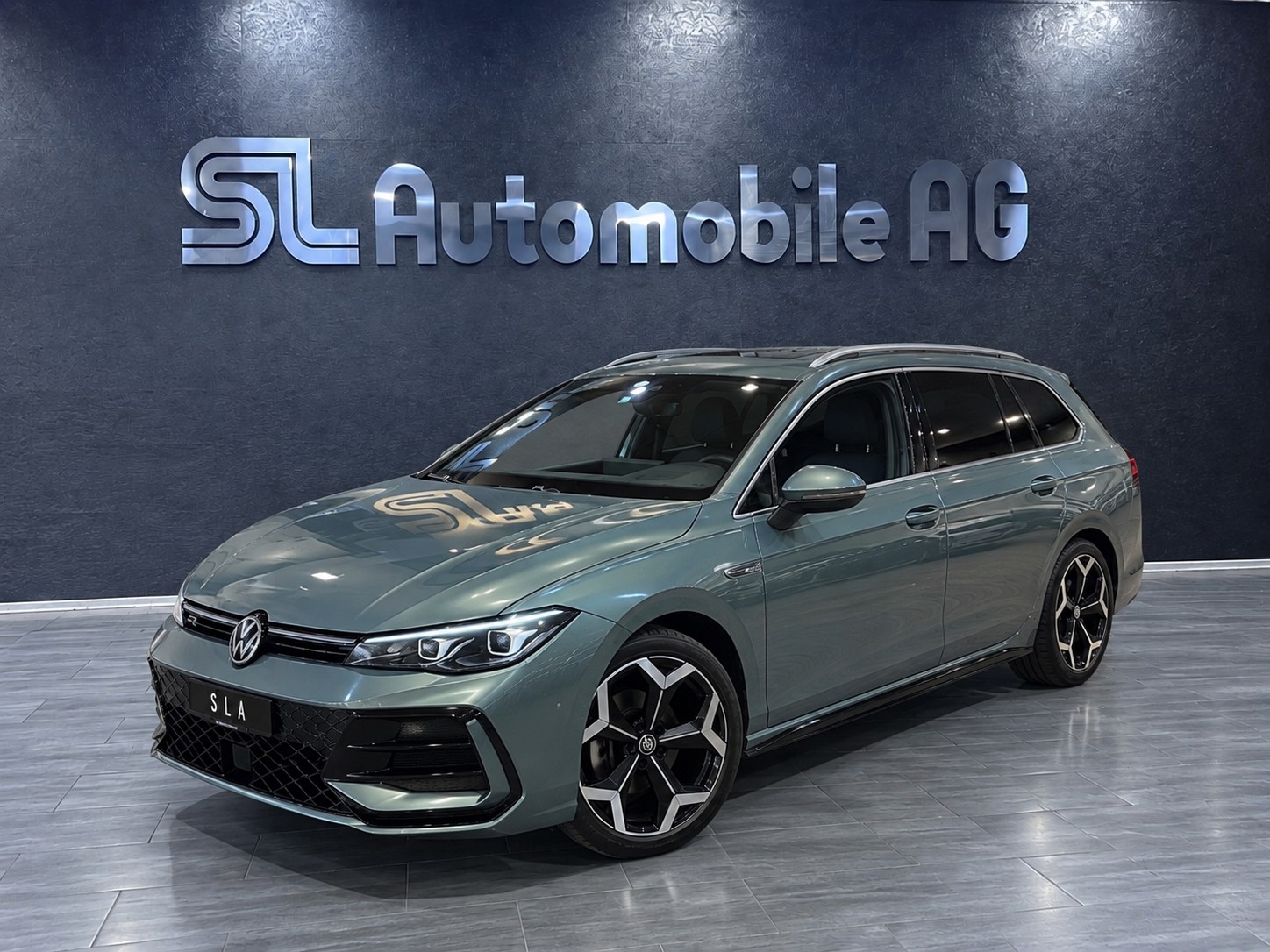 VW Passat Variant 2.0 TDI evo R-Line DSG / Leasing ab 299.-