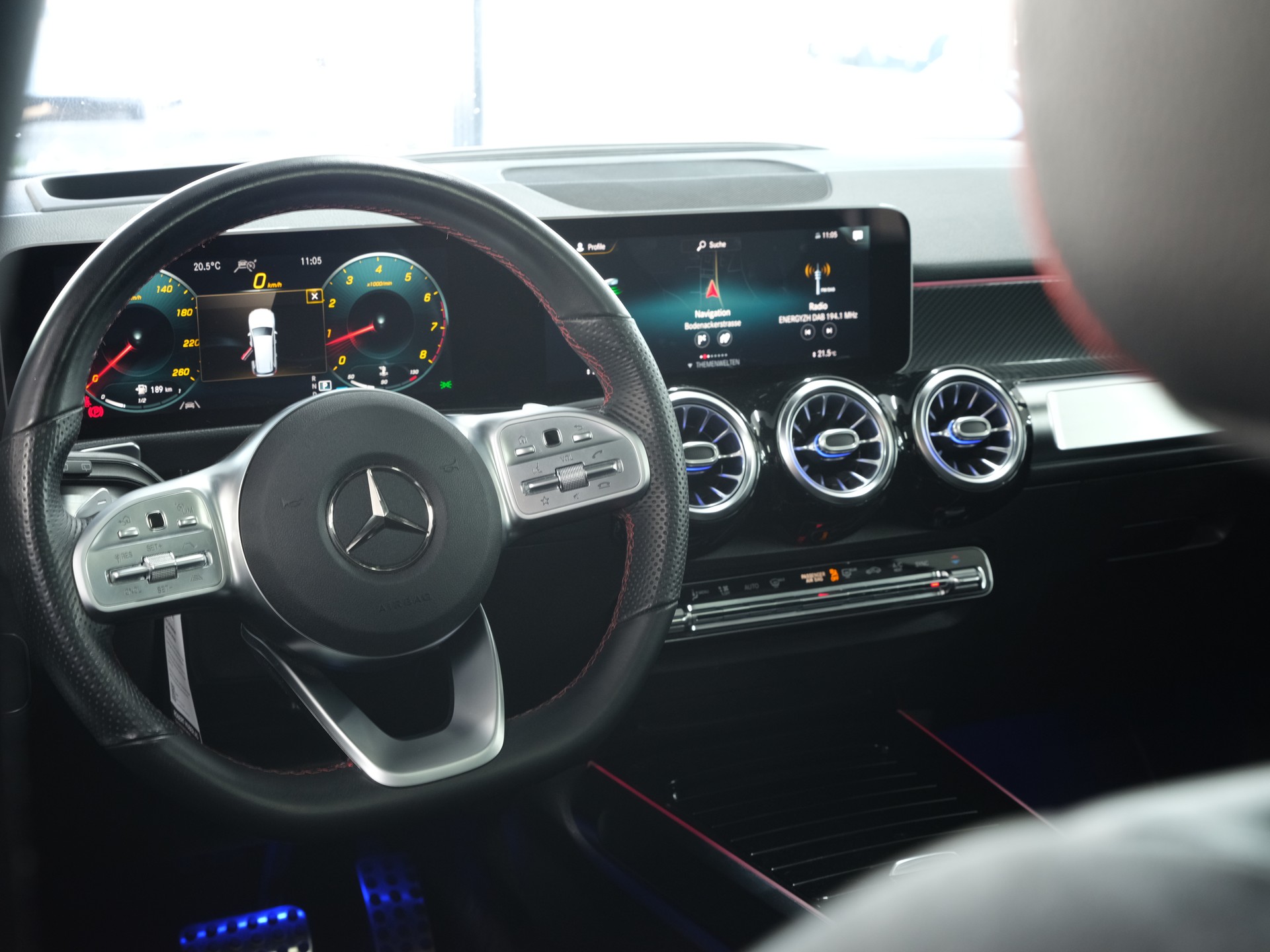 MERCEDES-BENZ GLB 250 4Matic AMG Line 8G-Tronic *360 Kamera* *Burmester* *Panorama*-image-23