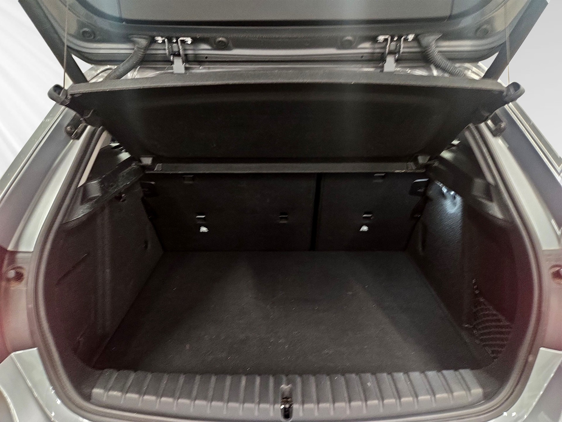 BMW 120i Sport Line Steptronic-image-7