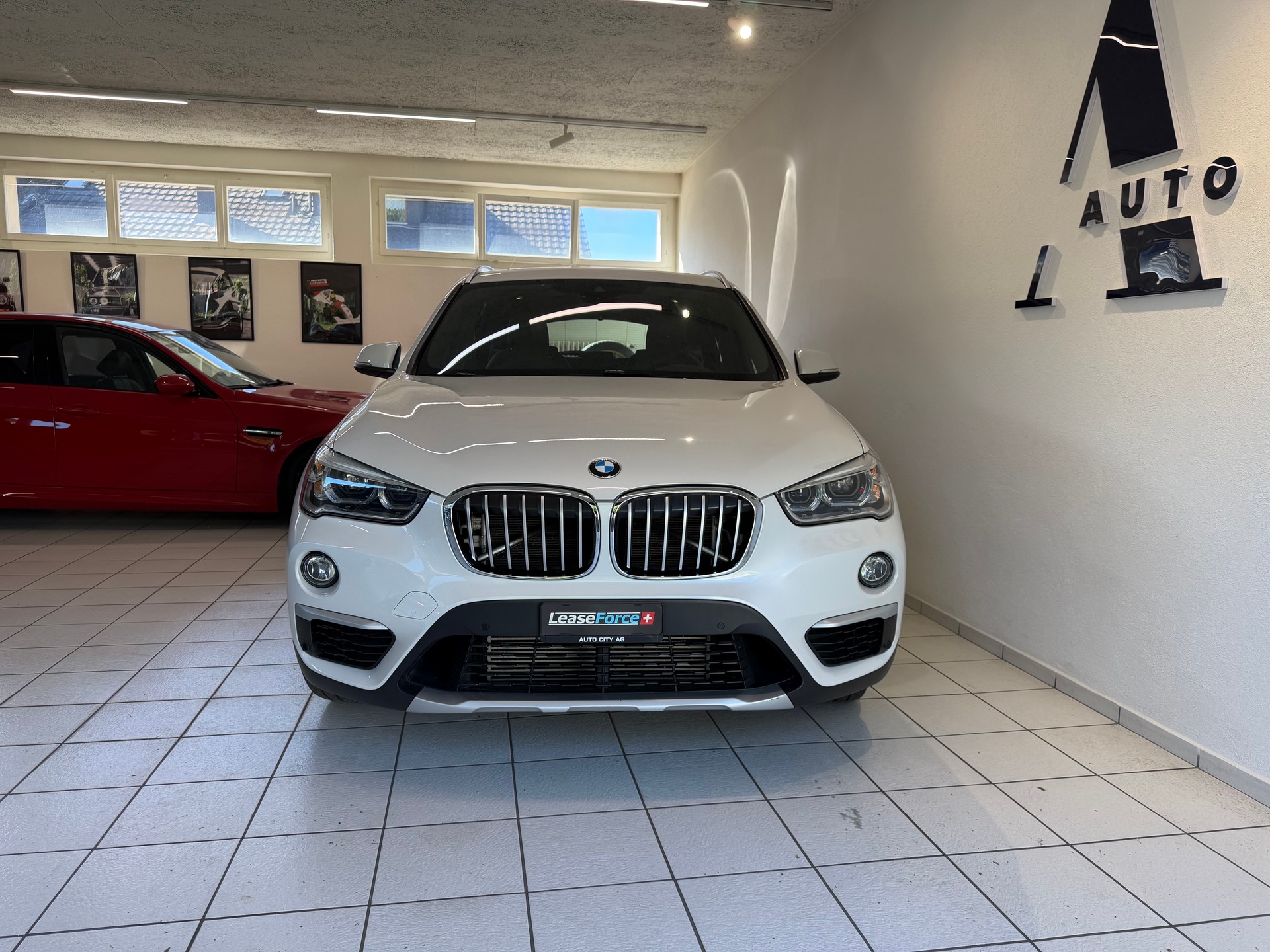 BMW X1 xDrive 25i xLine Steptronic-image-4