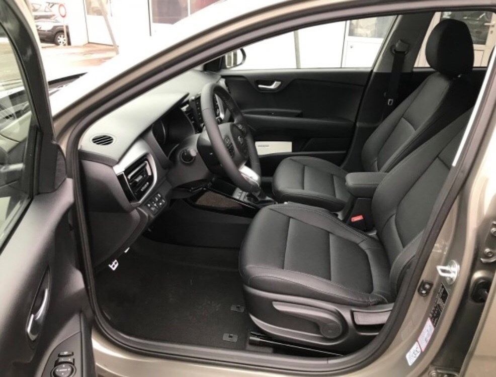 KIA Stonic 1.0 T-GDi-image-6