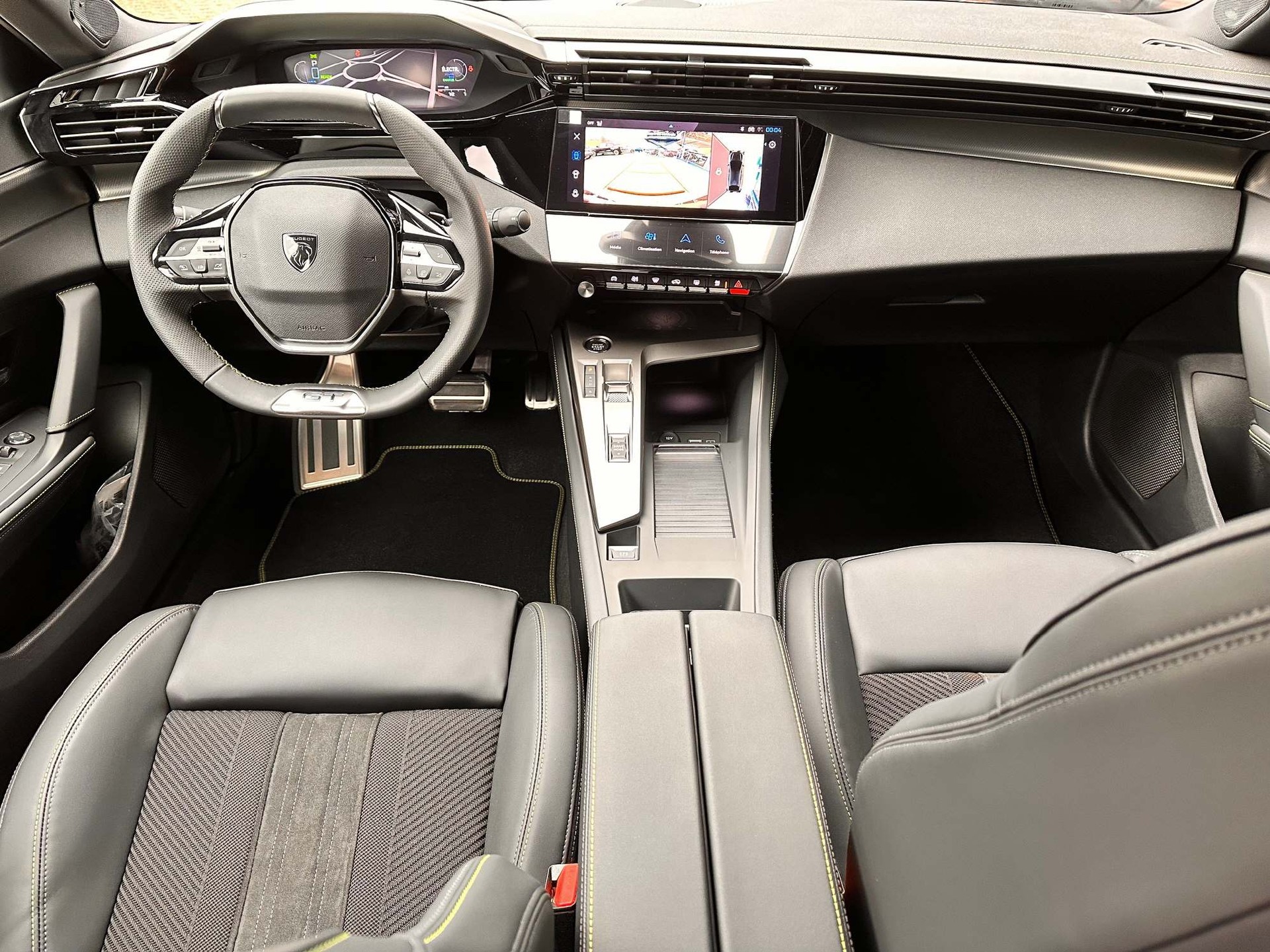 PEUGEOT 408 1.6 PHEV GT-image-8