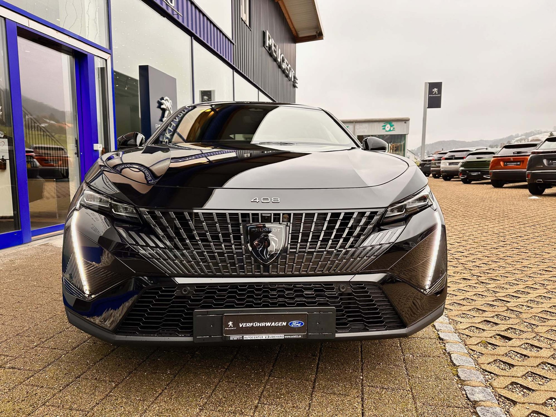 PEUGEOT 408 1.6 PHEV GT-showroom-element-2