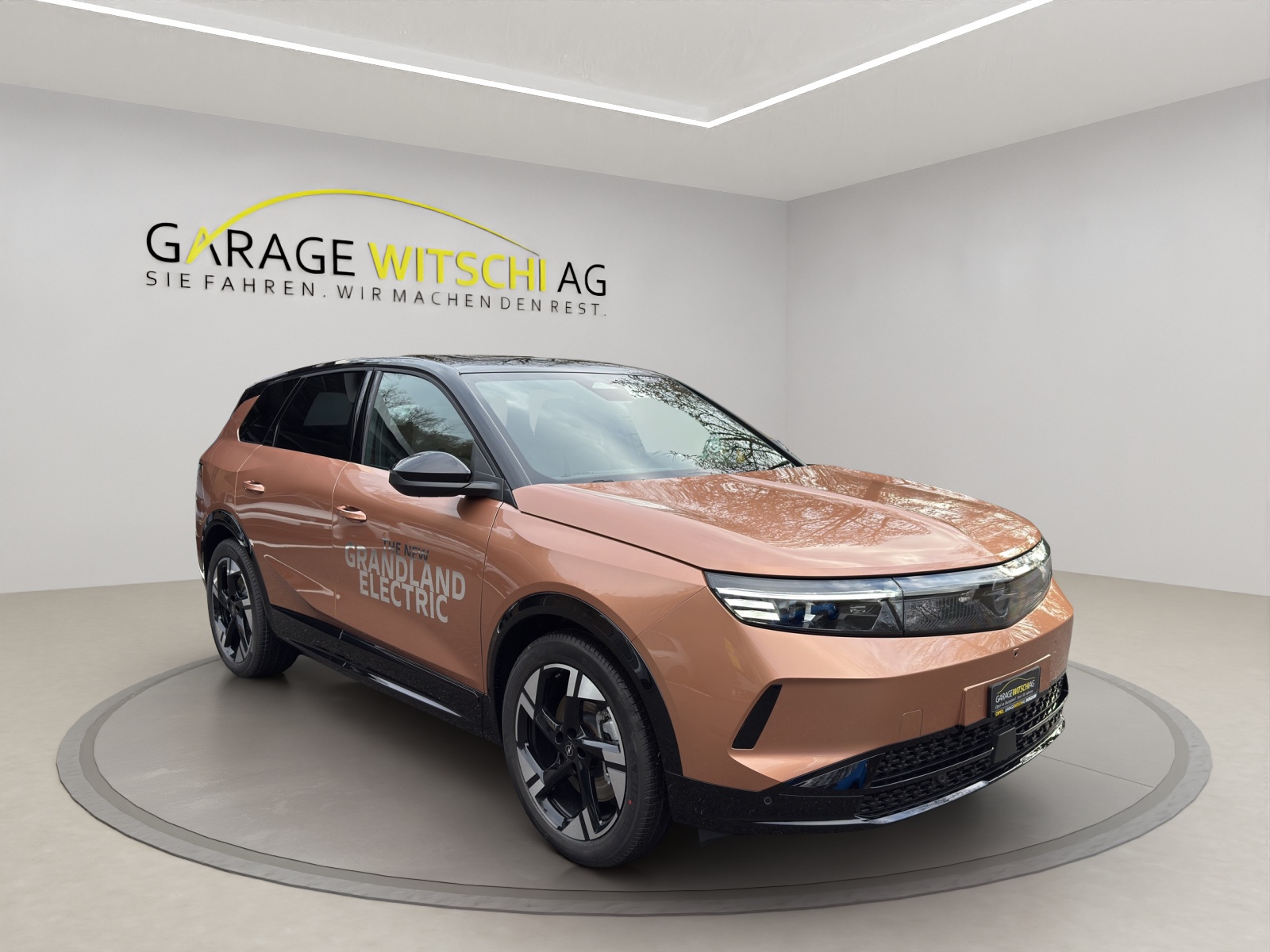 OPEL Grandland Electric GS-showroom-element-2