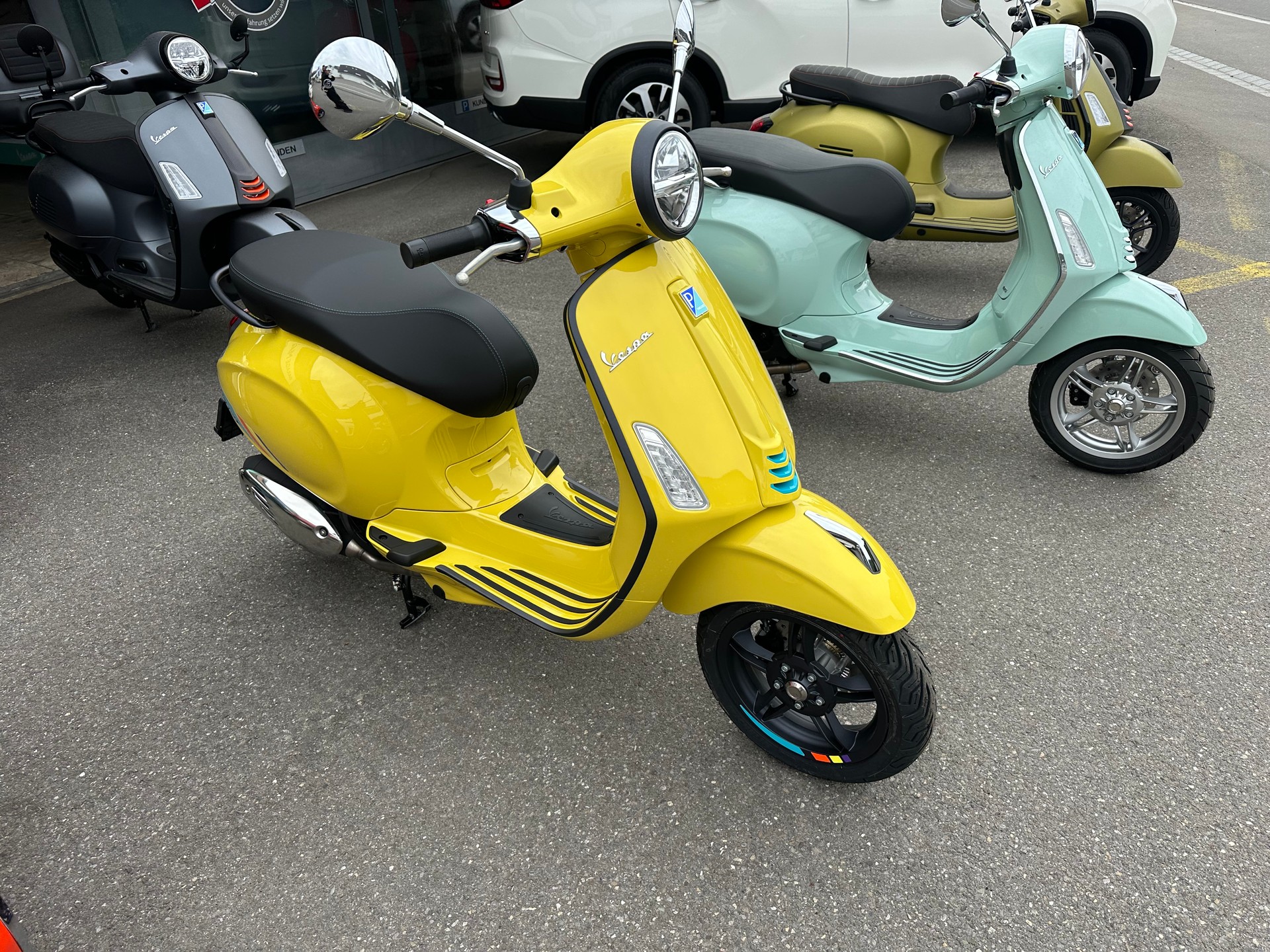 PIAGGIO Vespa 125 Primavera Sport-image-2