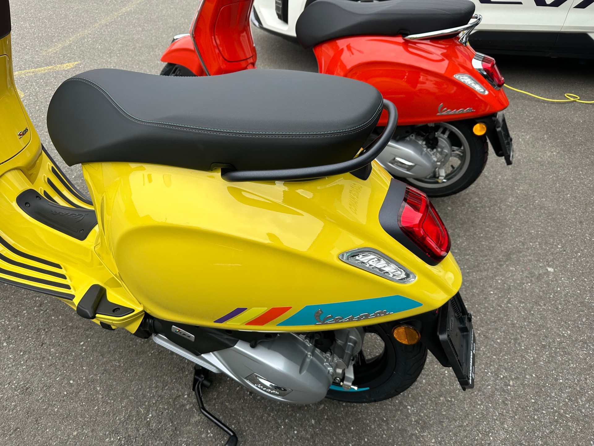 PIAGGIO Vespa 125 Primavera Sport-image-7