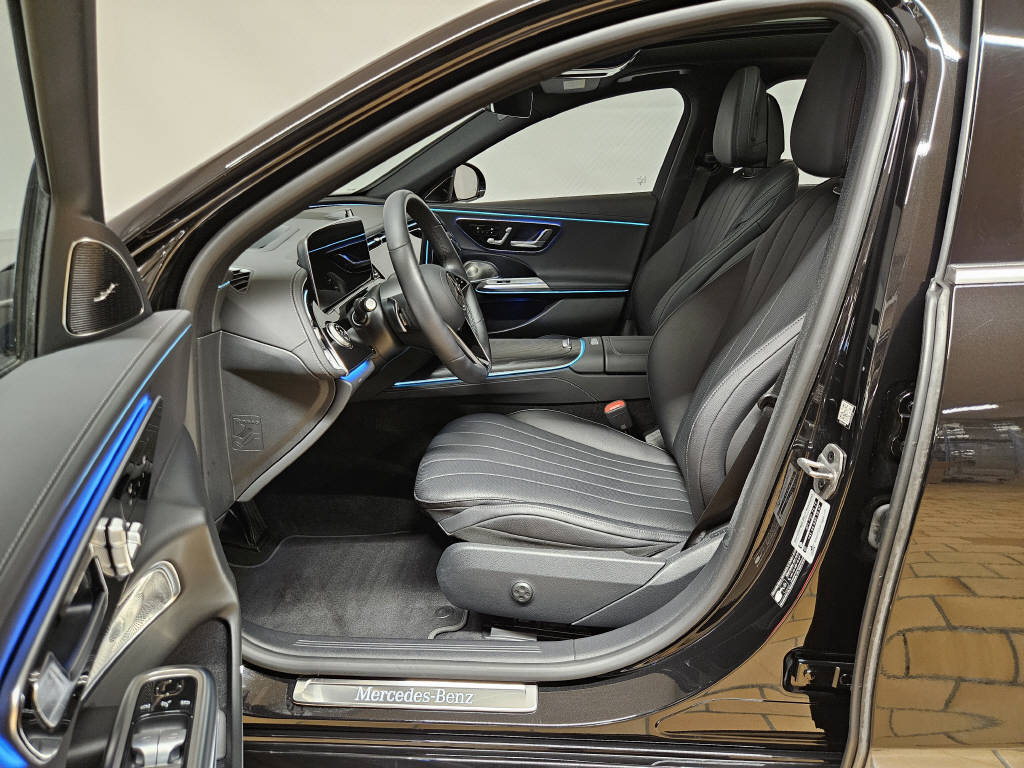MERCEDES-BENZ E 200 4Matic Exclusive Limousine-image-6