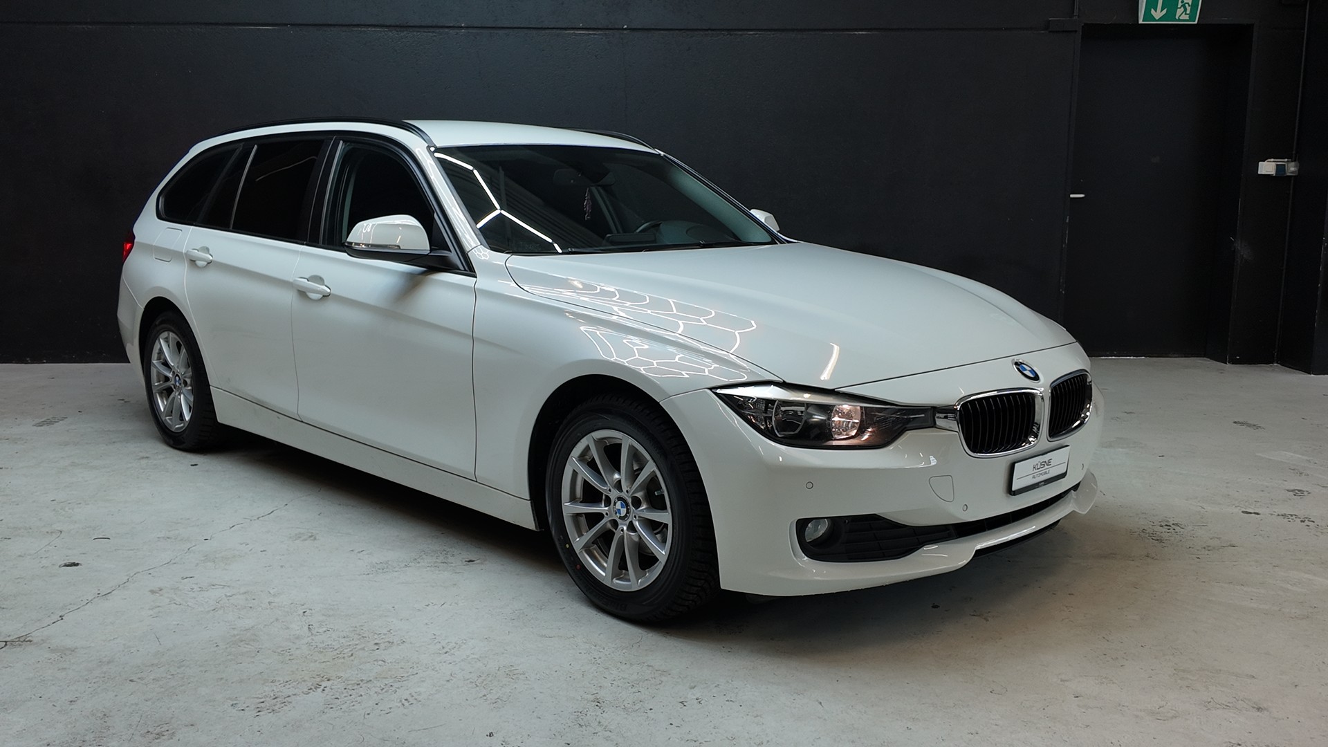 BMW 316d Touring Business Steptronic-image-7