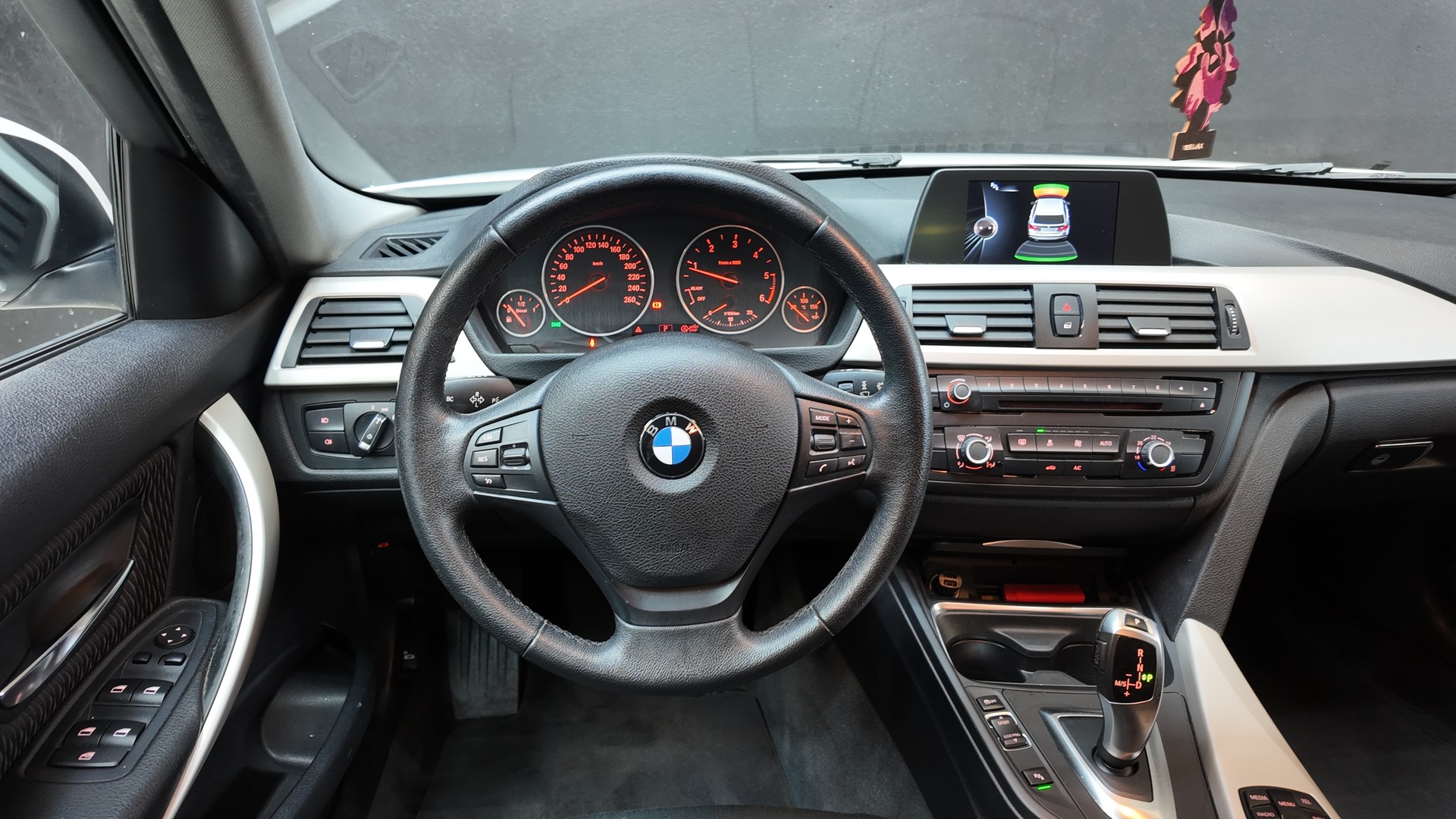 BMW 316d Touring Business Steptronic-image-14