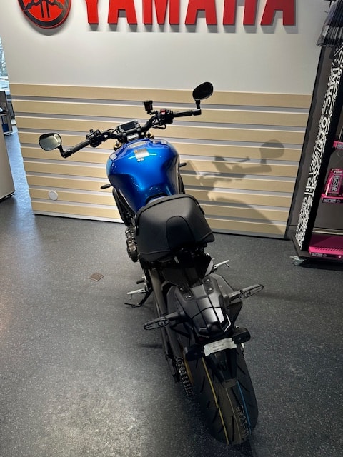 YAMAHA XSR 900-image-1