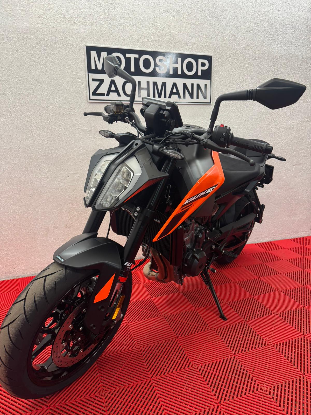 KTM 790 Duke-image-2