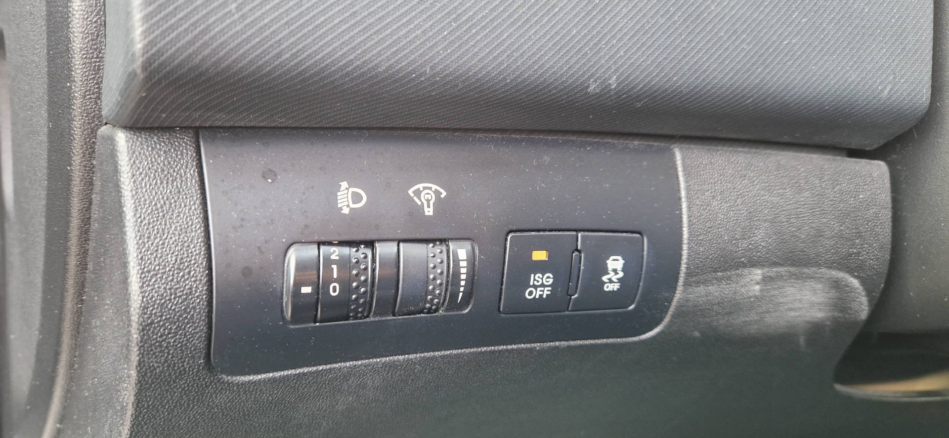 KIA Ceed 1.4 CVVT Seven-image-10